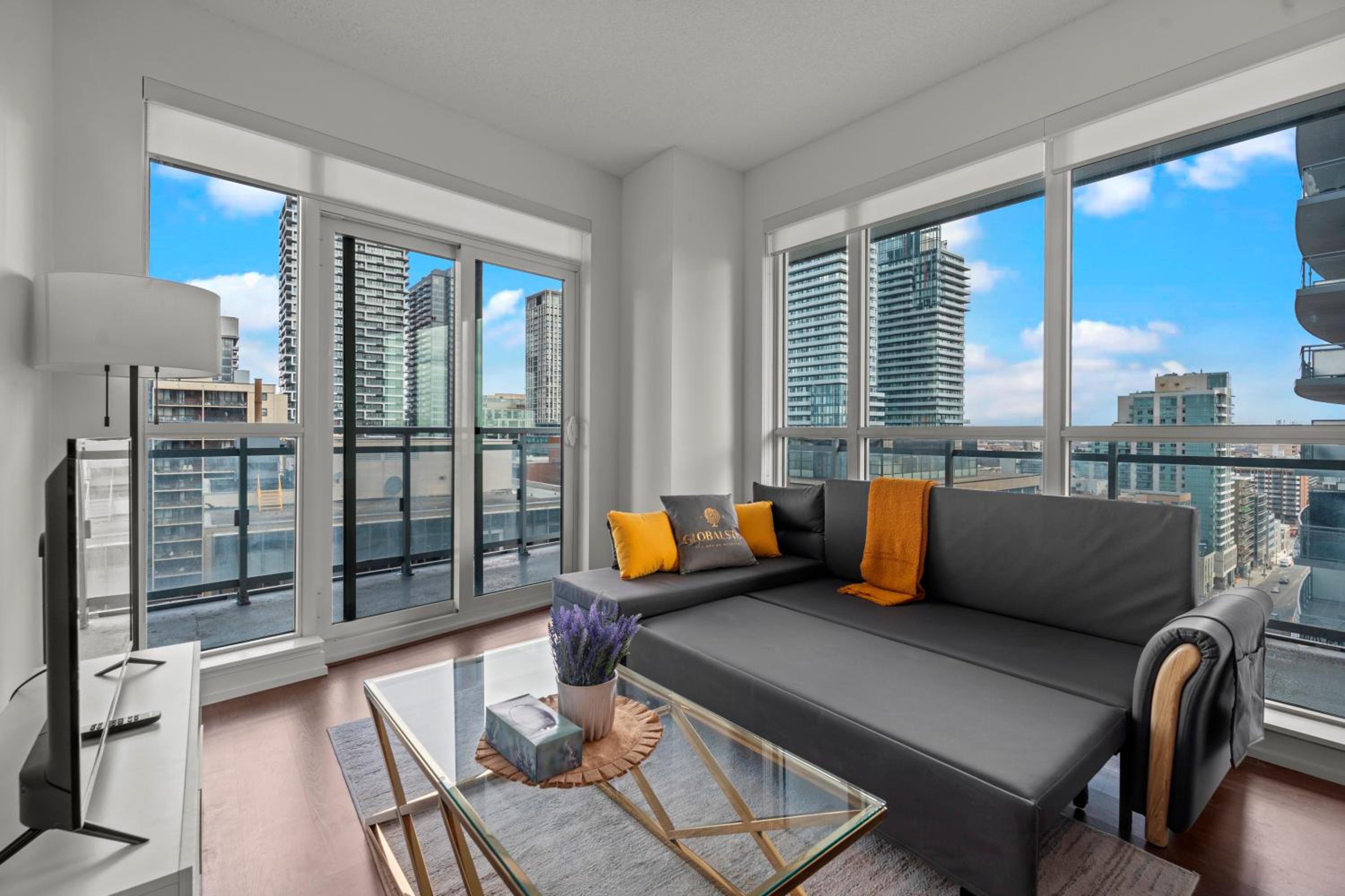 Cozy 2 Bedroom Dunfield Ave Apartment