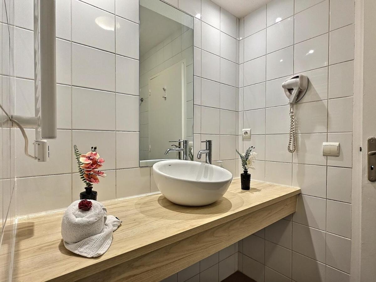 Dolce Vita II - DisneyLand & Paris - 5 mins to Train Station