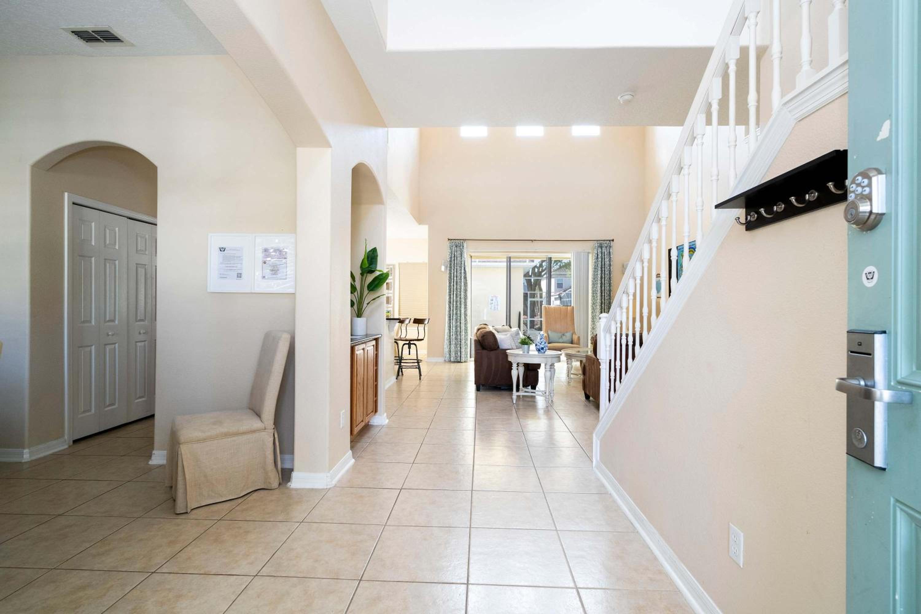 Stunning 5Bd Single Family Home with Pool Close to Disney 7420