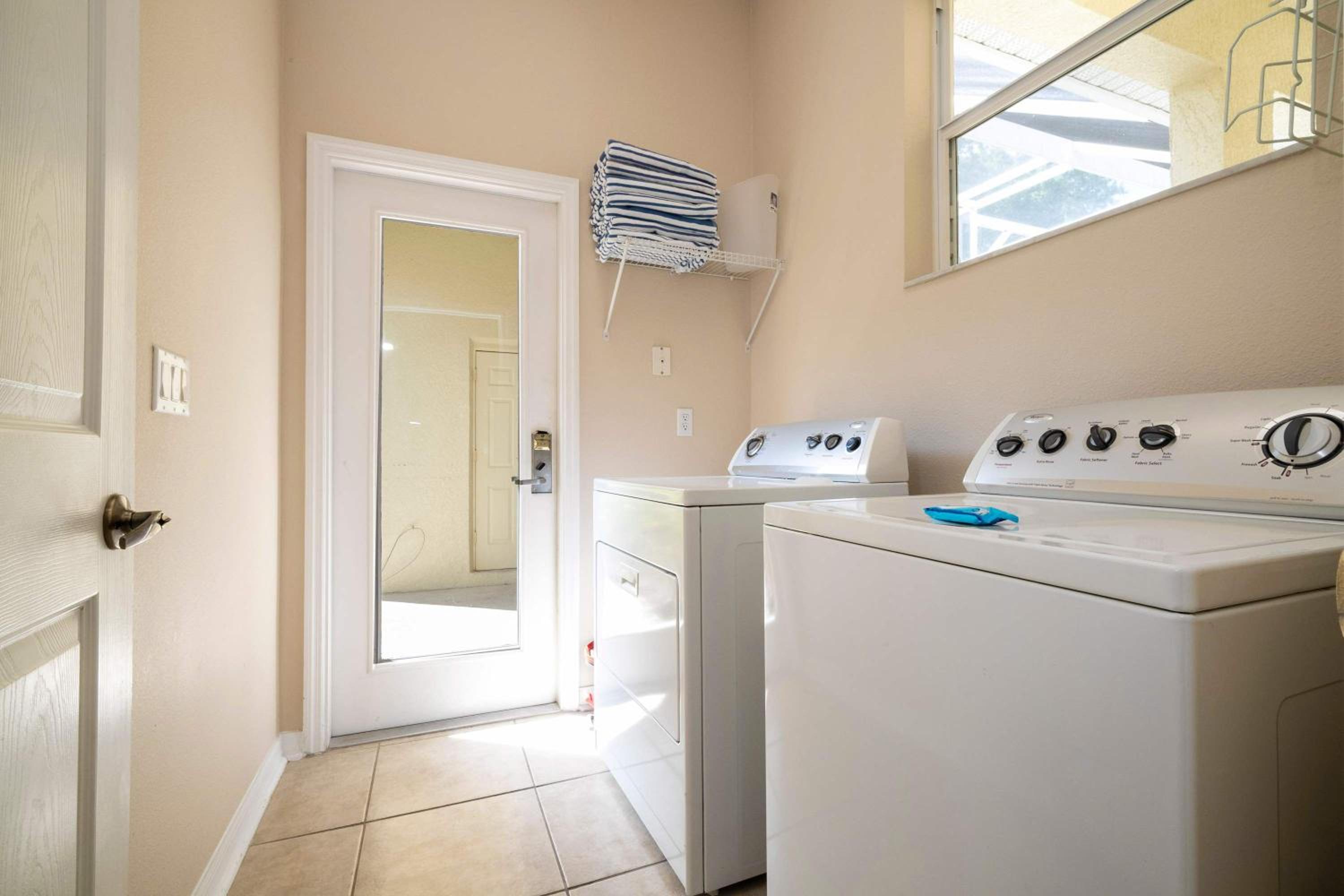 Stunning 5Bd Single Family Home with Pool Close to Disney 7420