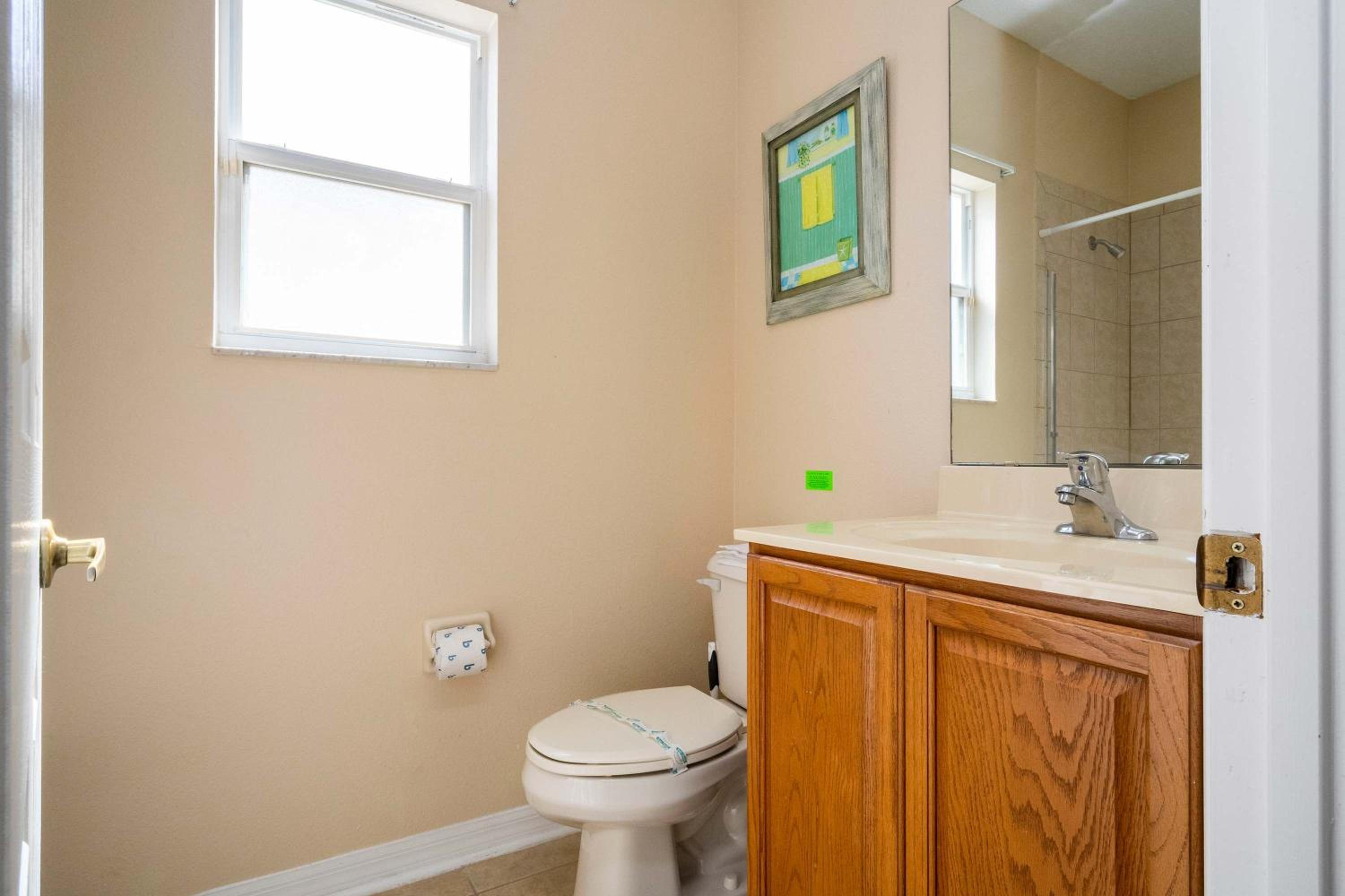 Stunning 5Bd Single Family Home with Pool Close to Disney 7420