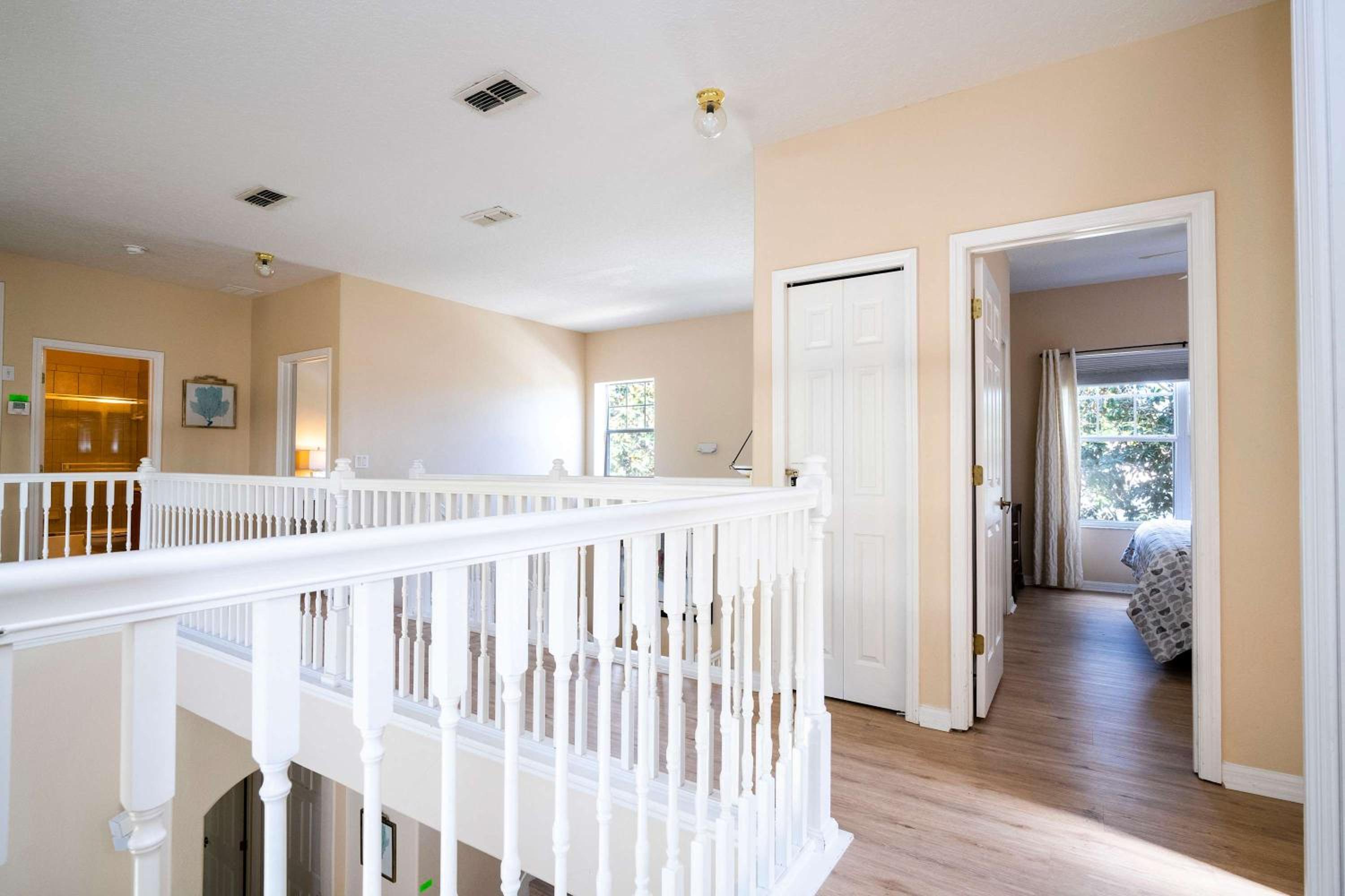 Stunning 5Bd Single Family Home with Pool Close to Disney 7420