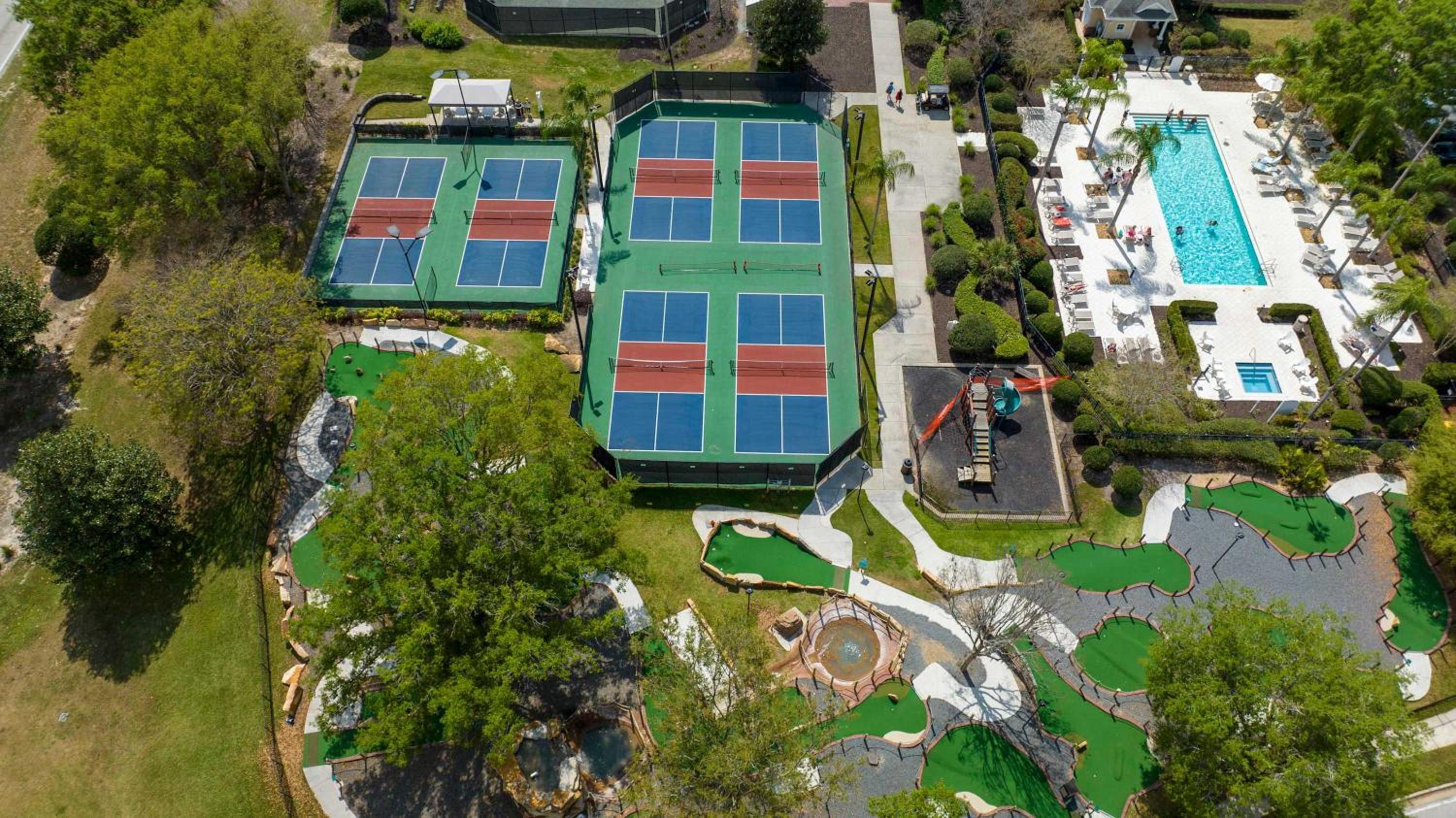 Stunning 5Bd Single Family Home with Pool Close to Disney 7420
