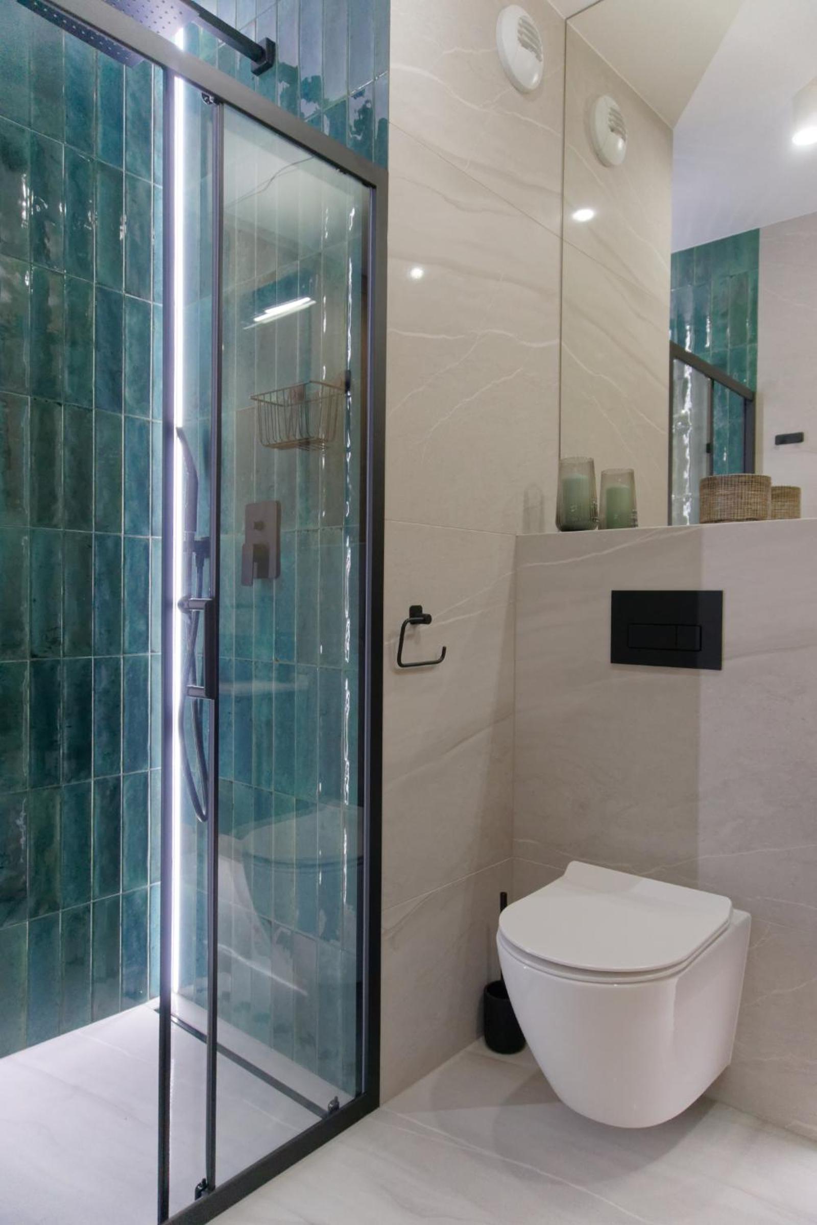 Green Oasis Apartment - City Center - Free Parking - Self check-in
