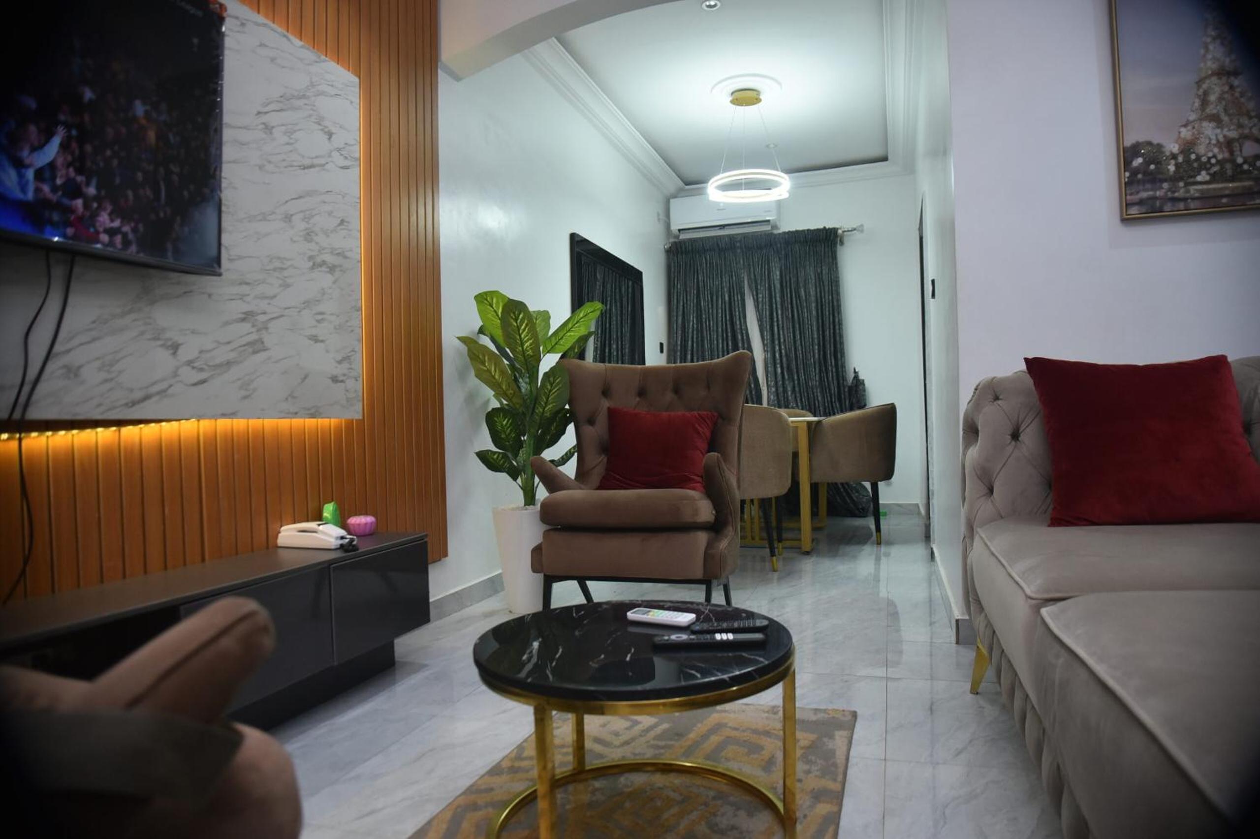 Allegiance Apartments & Suite