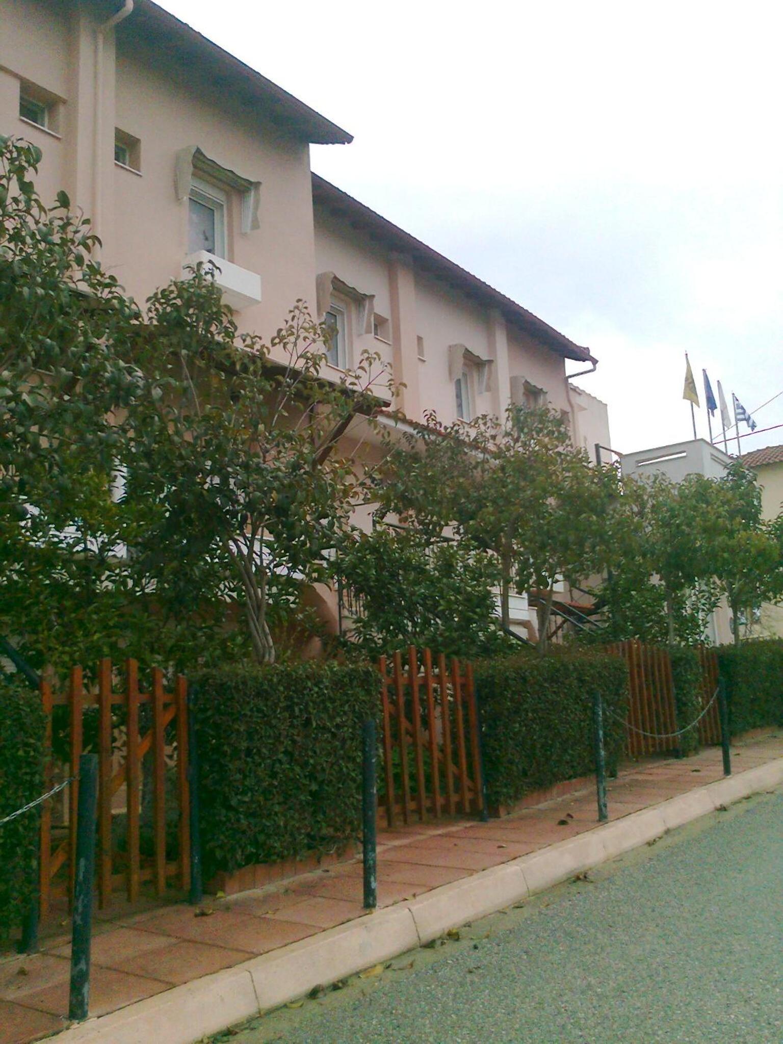Phyllis Maisonettes