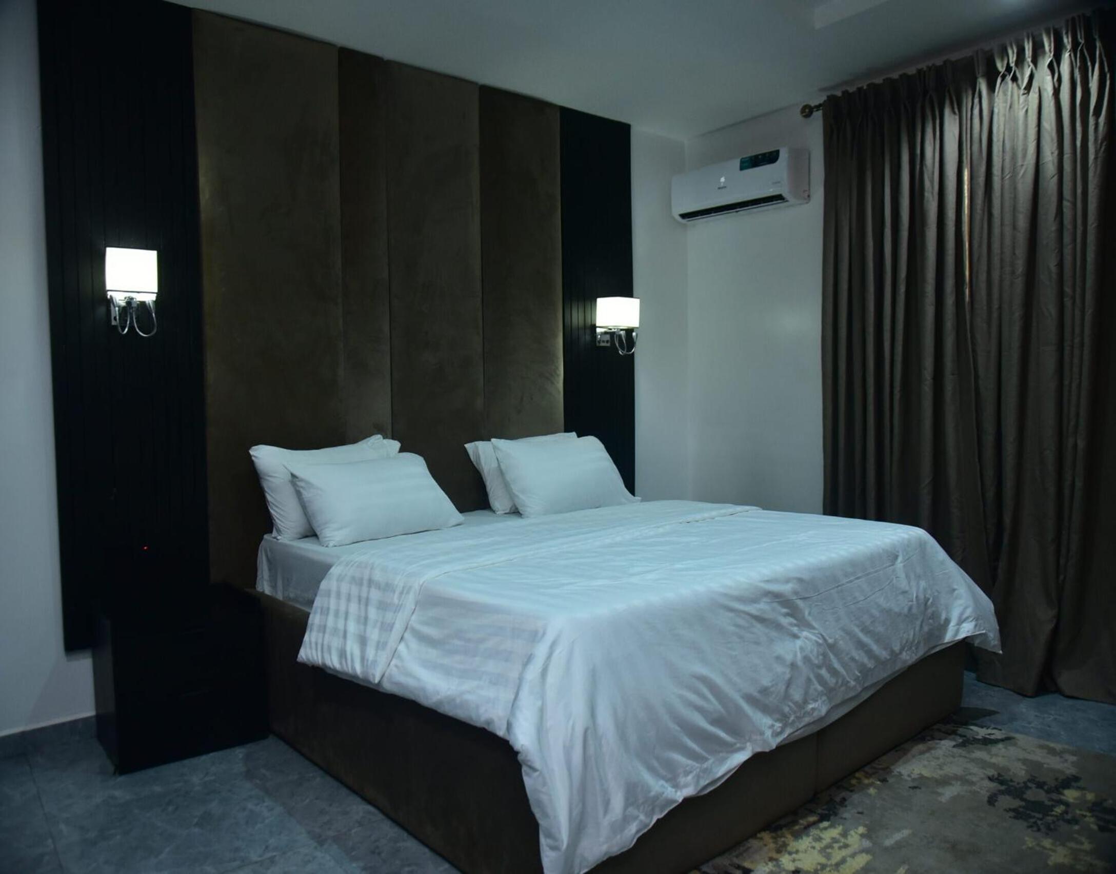 Allegiance Apartments & Suite