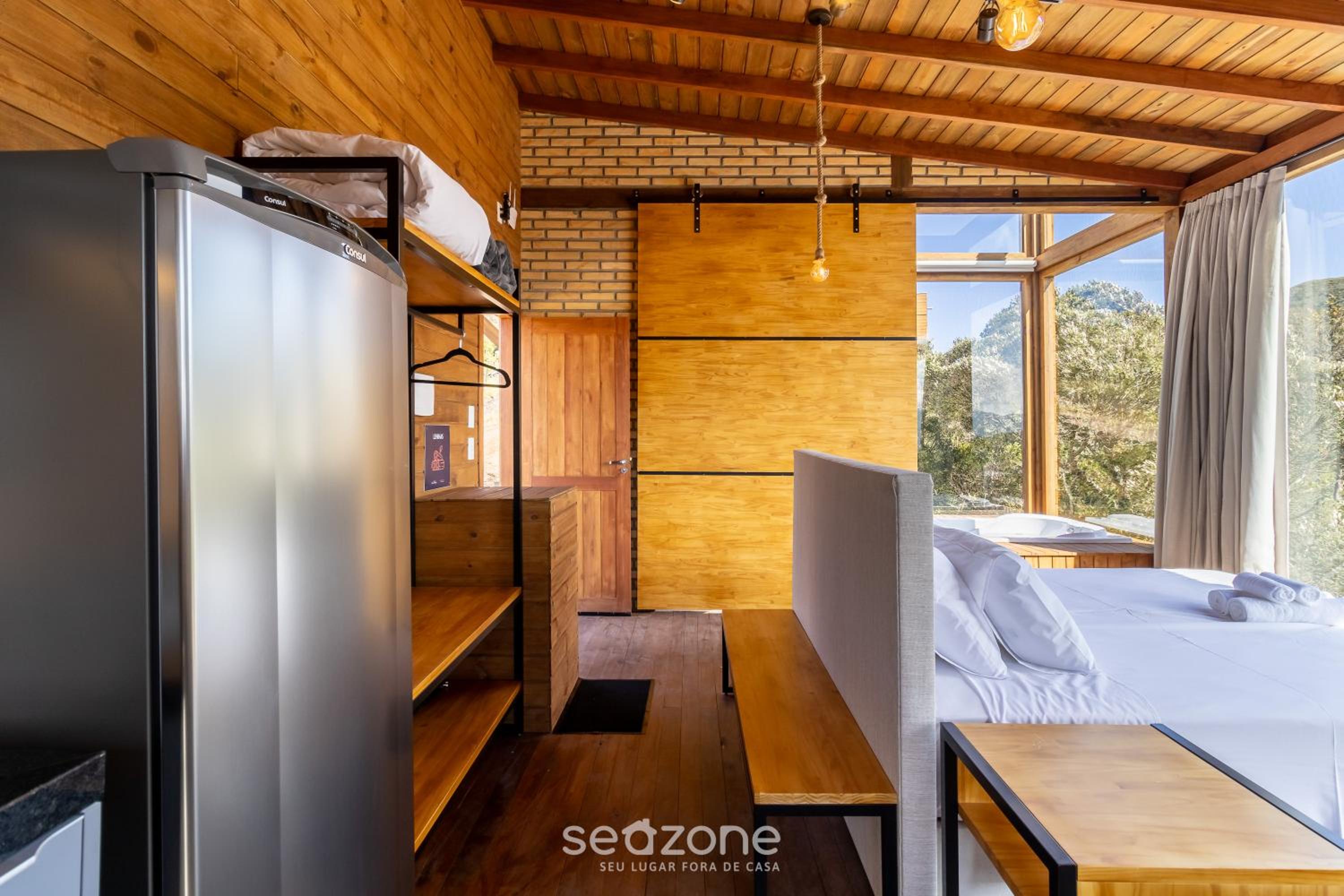 Chalet w/jacuzzi near Florianópolis VST024