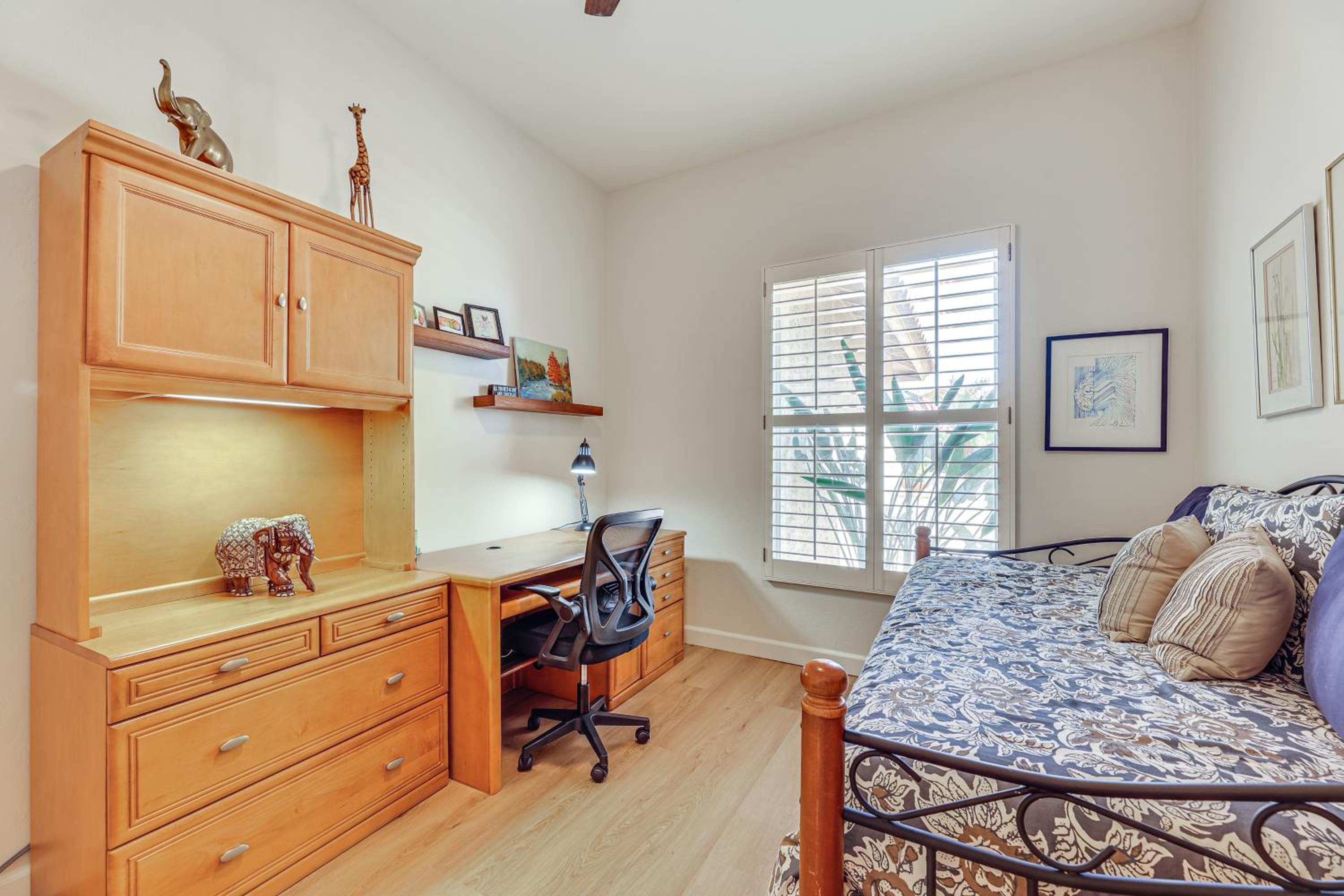 Extended-Stay Oasis Gilbert Getaway with Office!