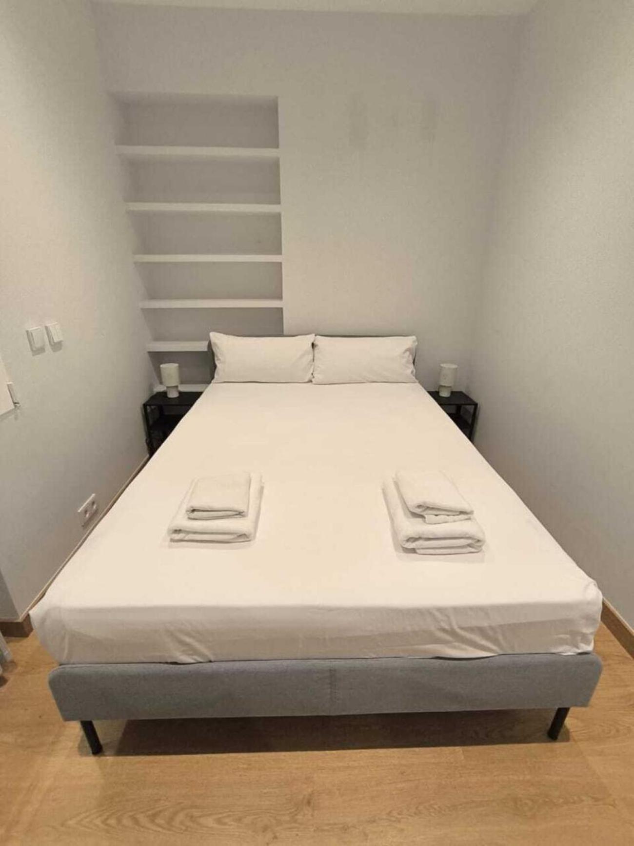 AH - Rooms in chamartin