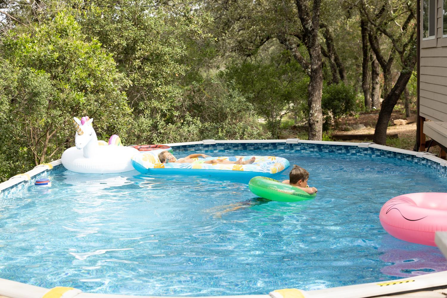 24 ppl! Hot Tubs, Pool, Firepits 3 Homes, Venue