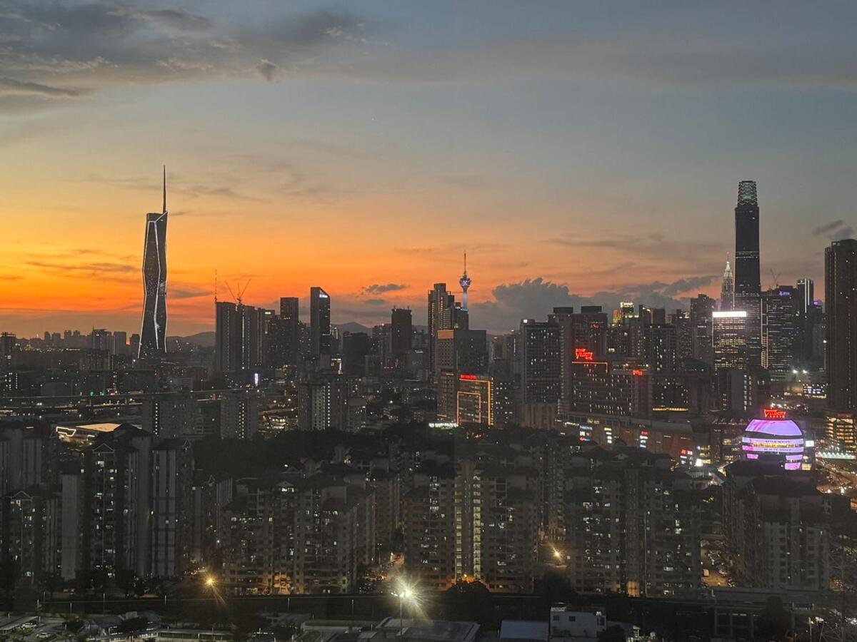 Kuala Lumpur, Sunway Velocity, M Vertica, 8-10Pax