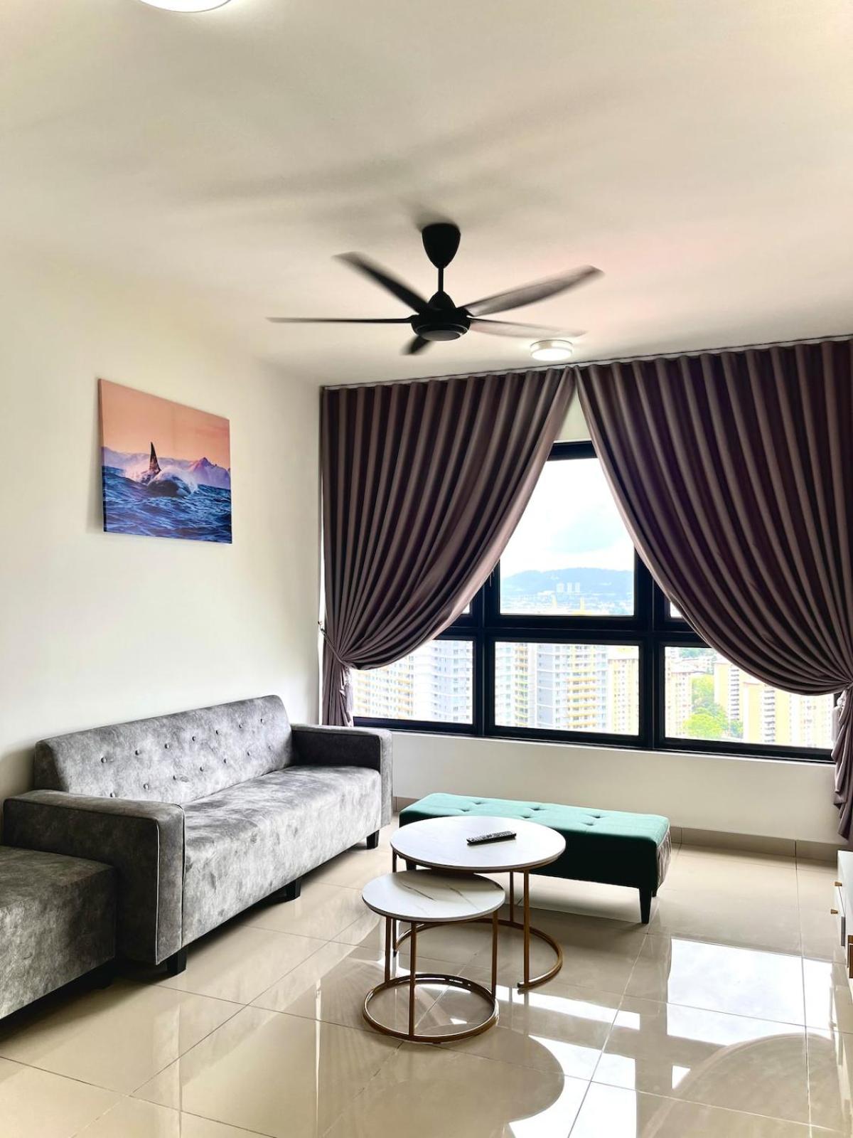 Kuala Lumpur, Sunway Velocity, M Vertica, 8-10Pax