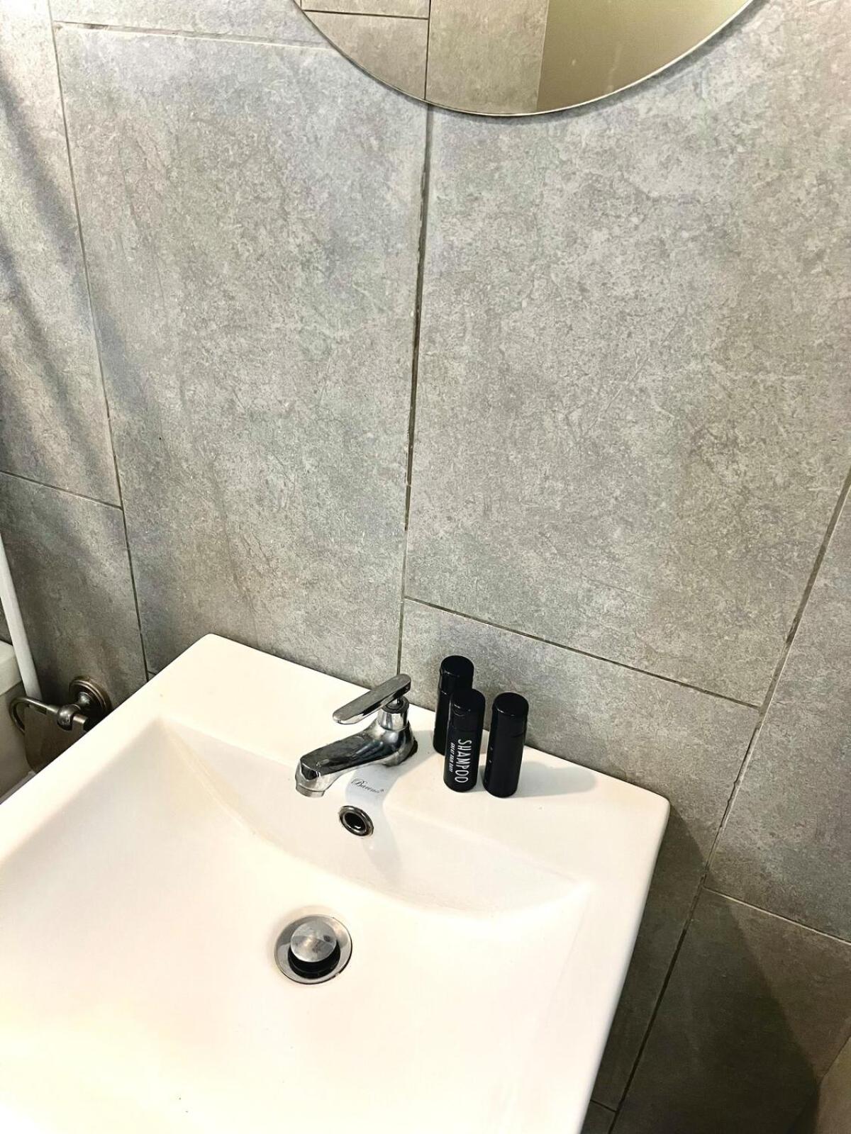 Kuala Lumpur, Sunway Velocity, M Vertica, 8-10Pax
