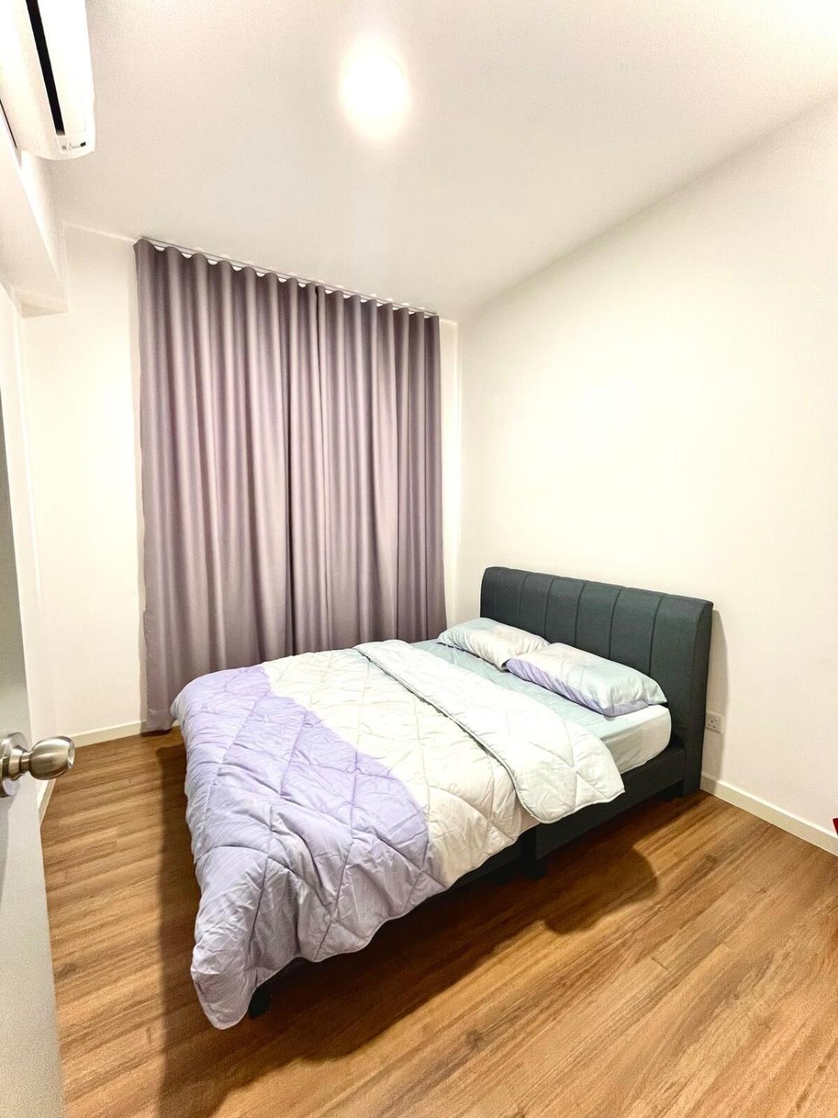 Kuala Lumpur, Sunway Velocity, M Vertica, 8-10Pax