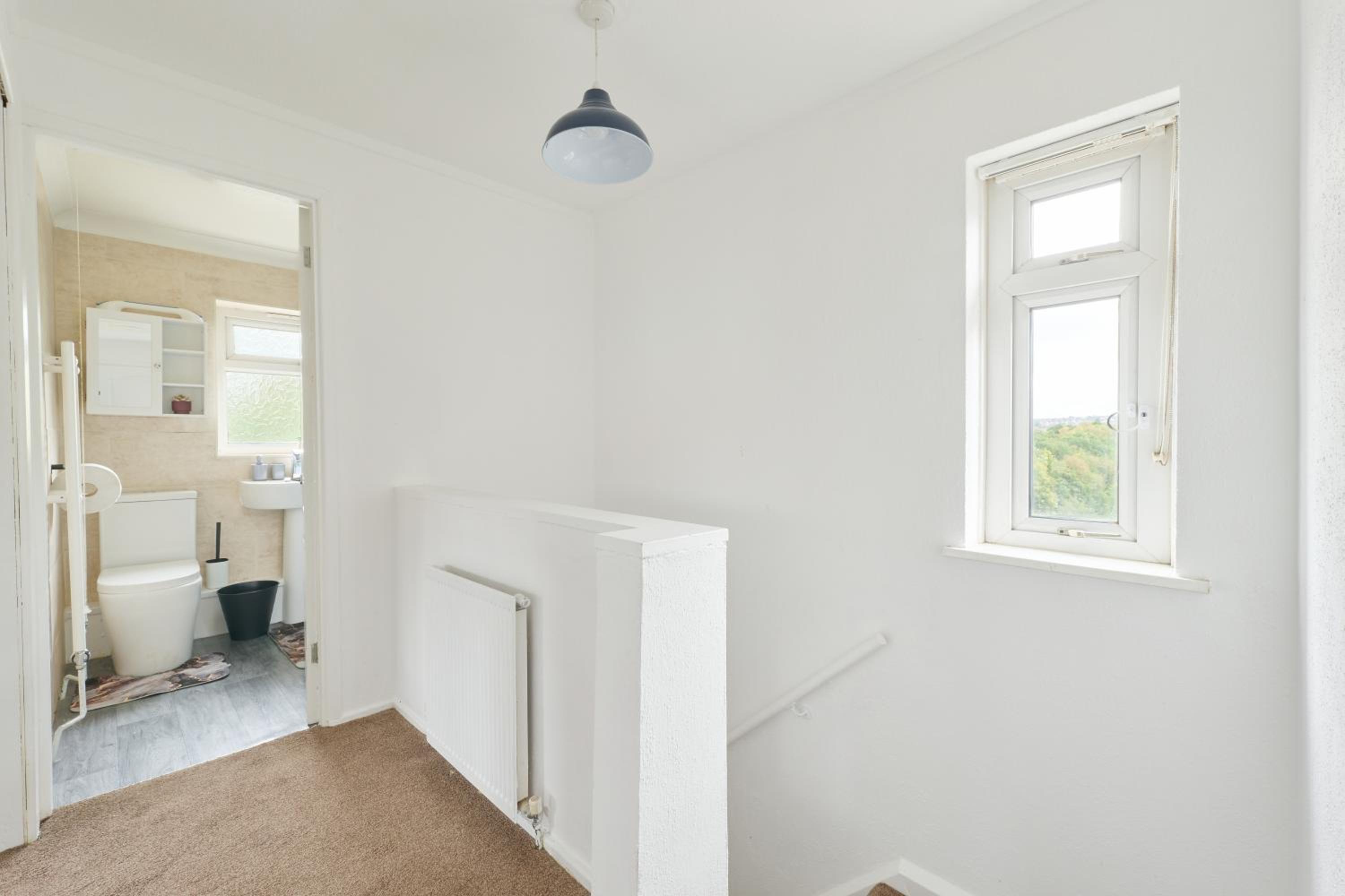 Luxehome-3BR-7guest-Freeparking-garden