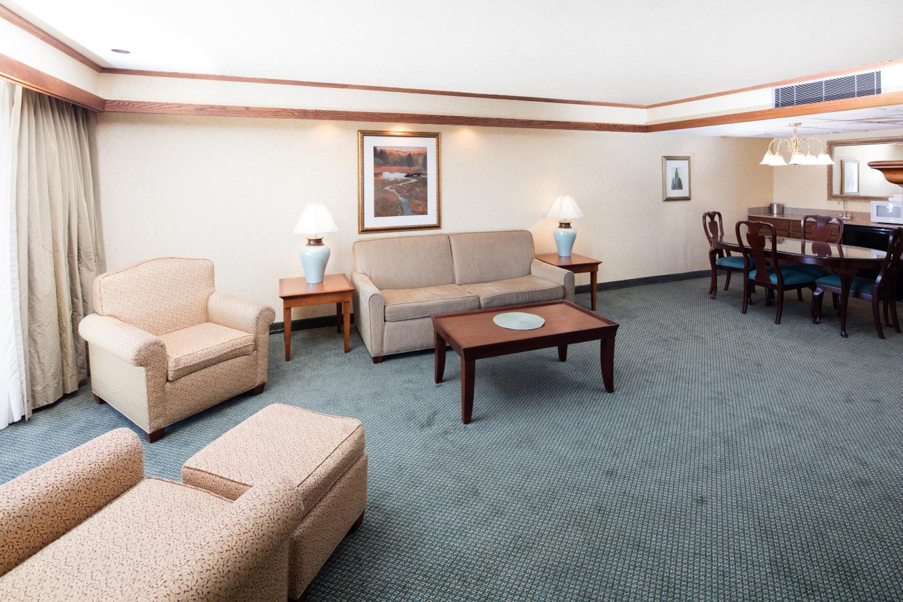 Pendleton Vacations - Red Lion Hotel Pendleton - Property Image 8