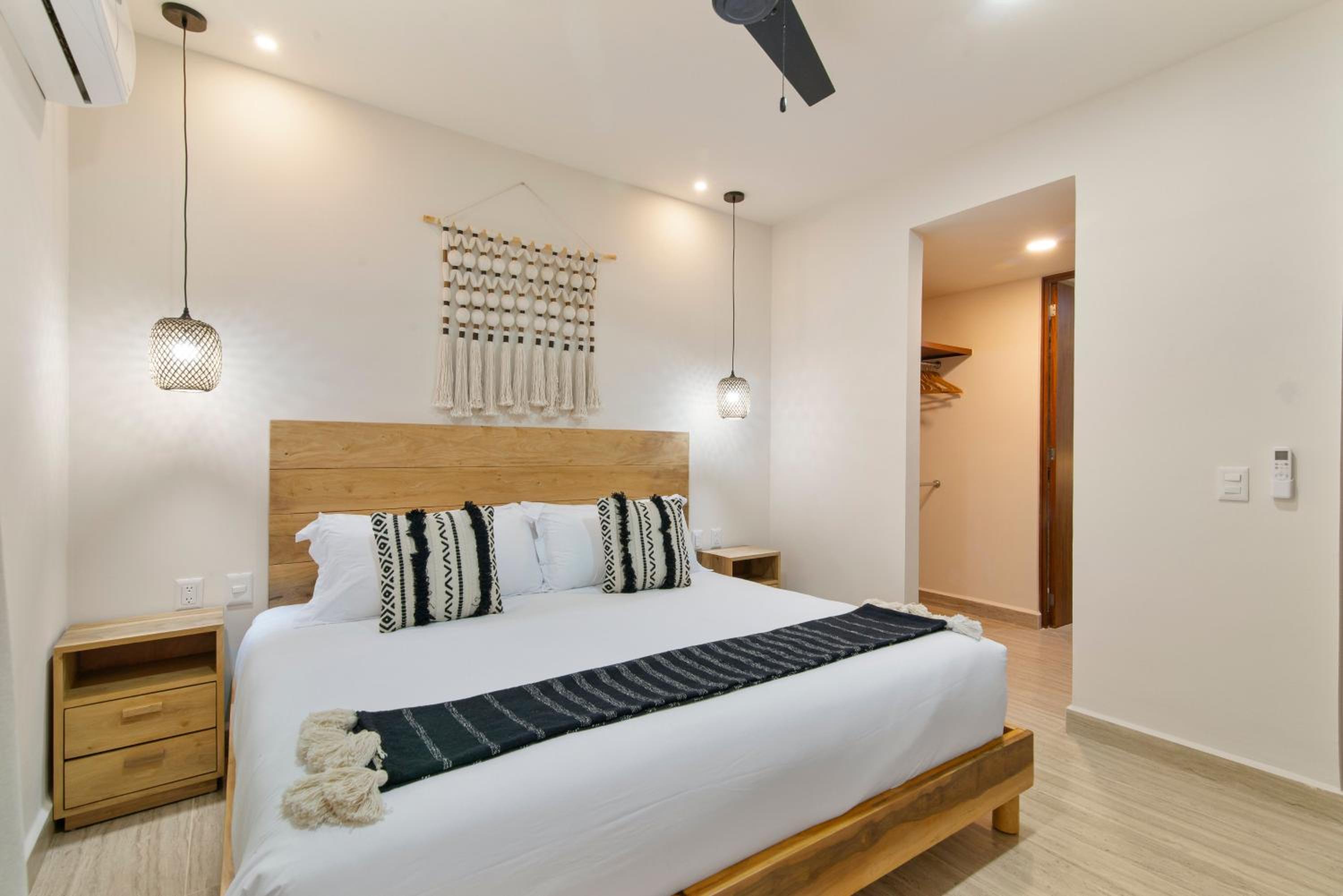 Tropical 2 Bedroom | Private Balcony & Rooftop | Casago