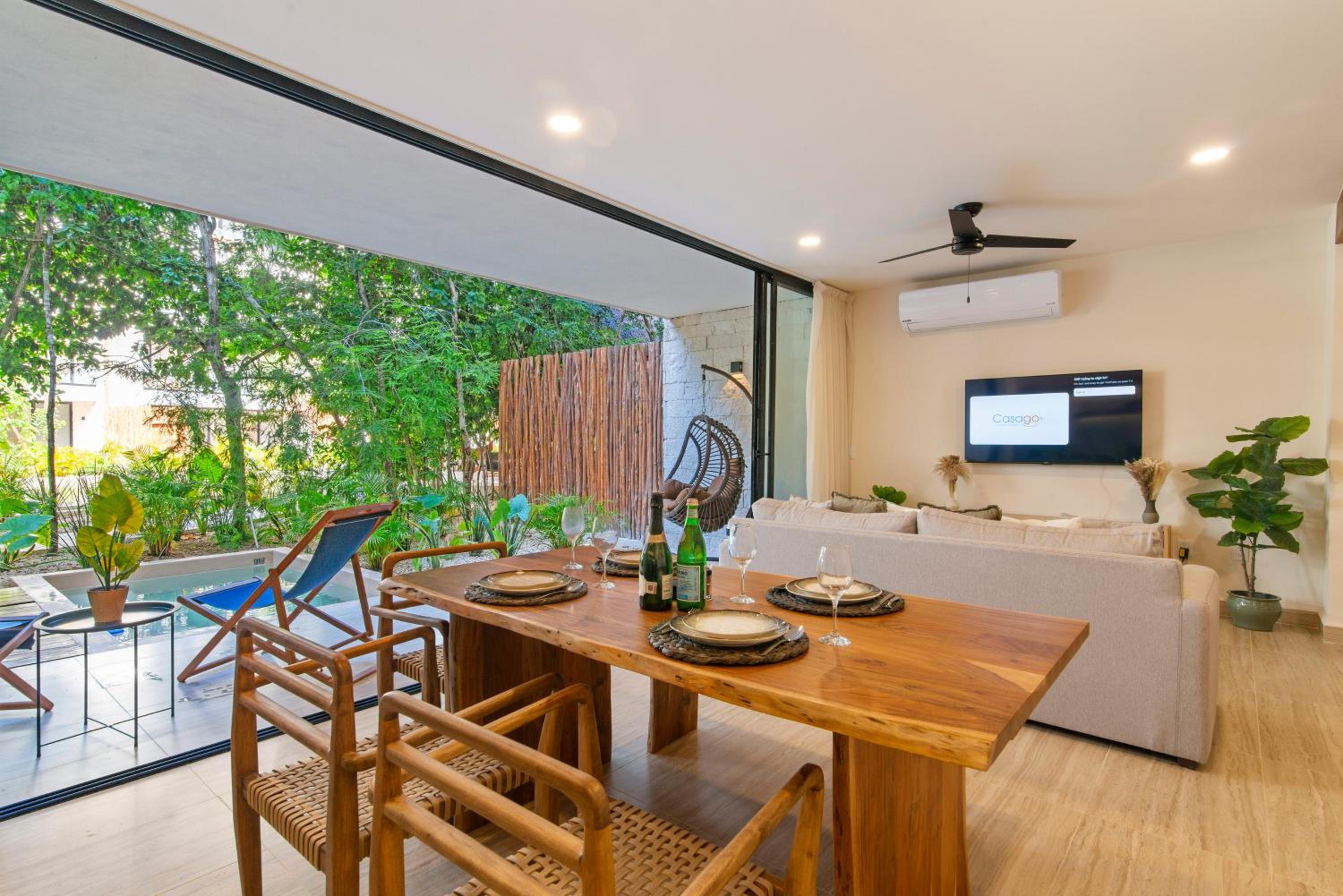 Tropical 2 Bedroom | Private Balcony & Rooftop | Casago