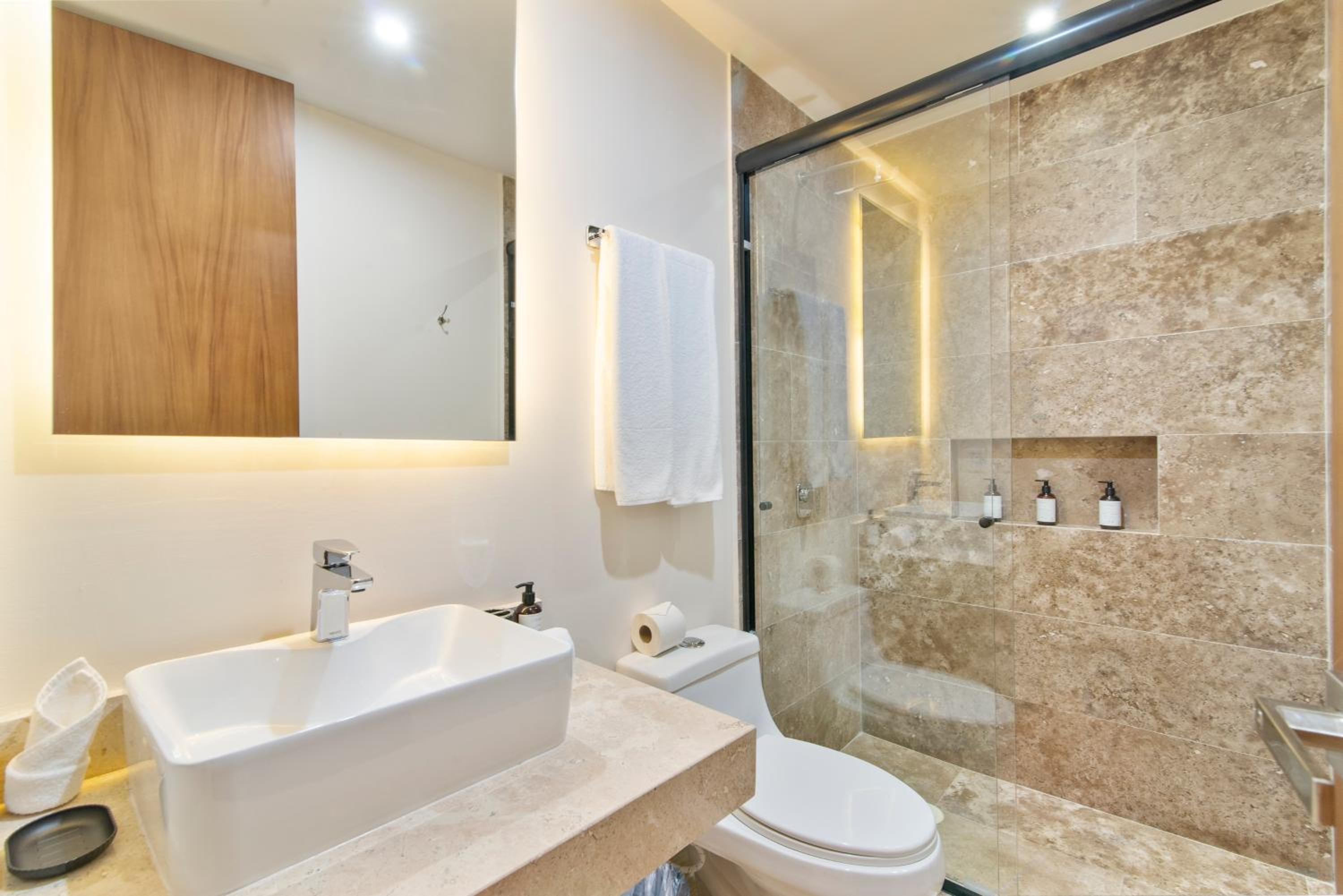 Tropical 2 Bedroom | Private Balcony & Rooftop | Casago