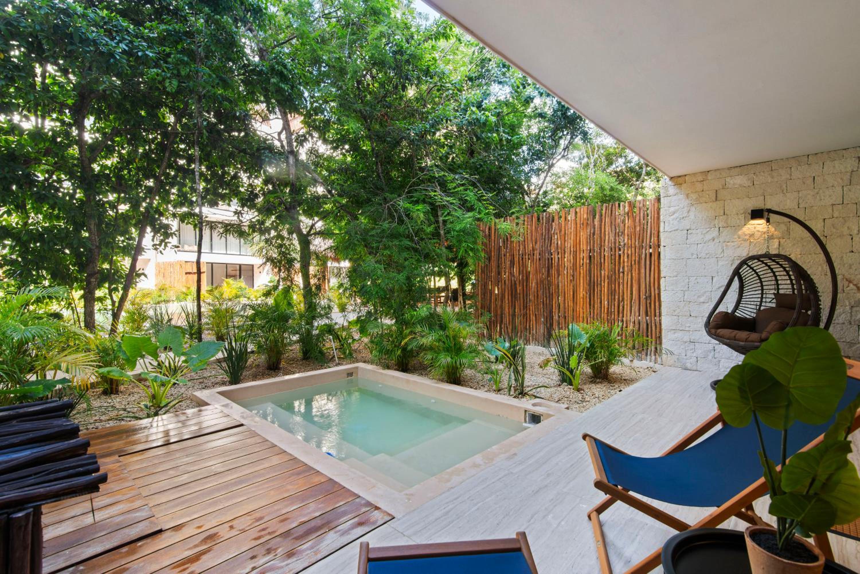 Tropical 2 Bedroom | Private Balcony & Rooftop | Casago