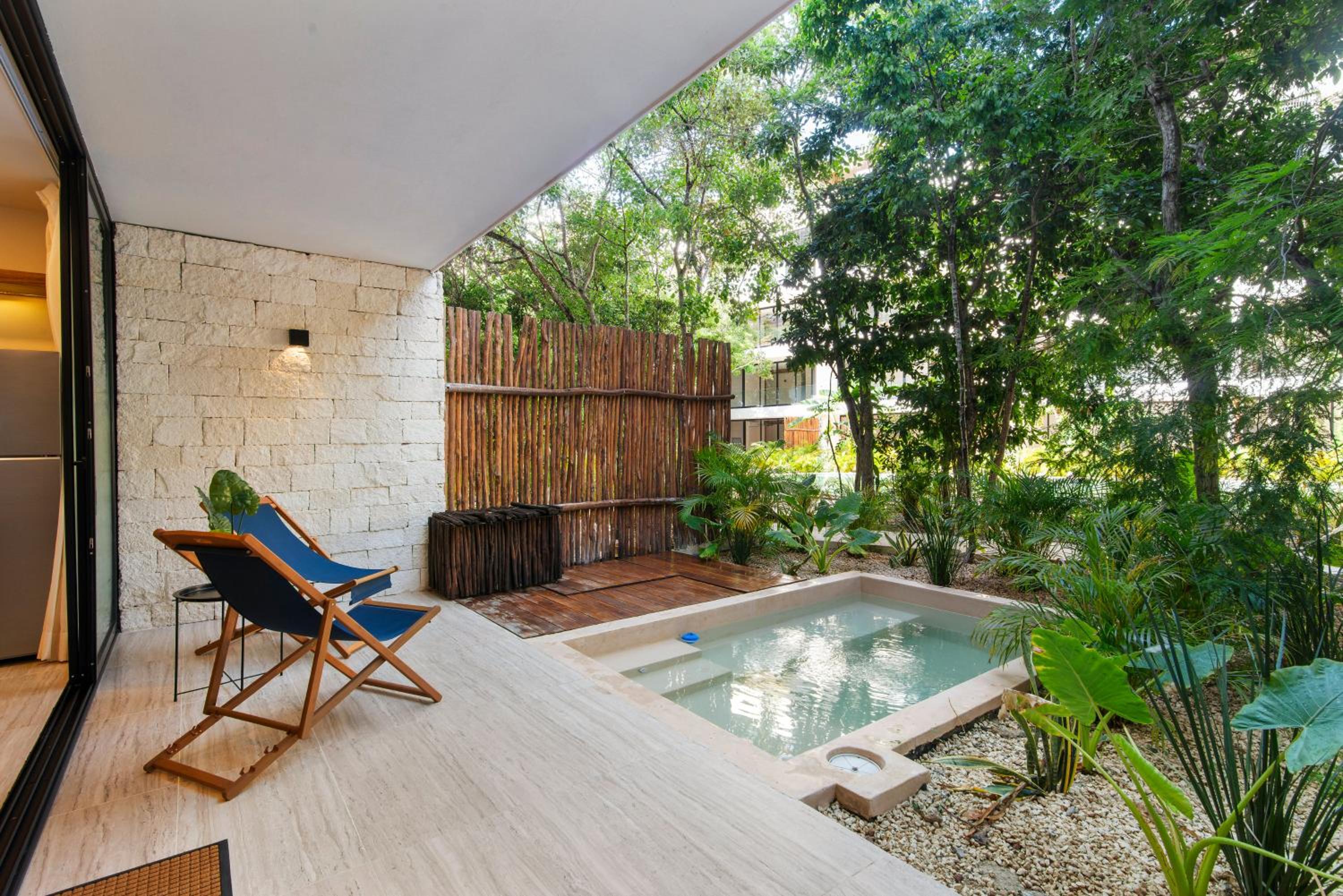 Tropical 2 Bedroom | Private Balcony & Rooftop | Casago