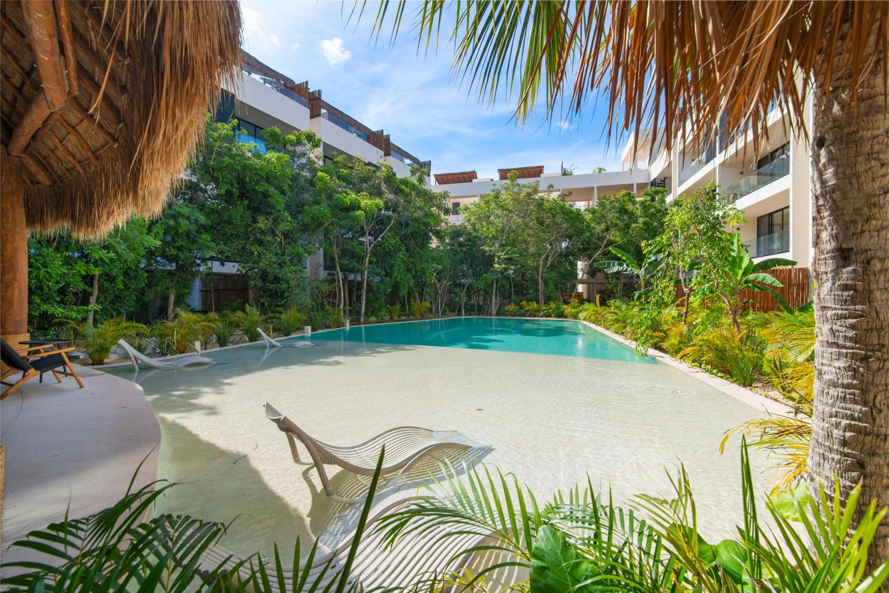 Tropical 2 Bedroom | Private Balcony & Rooftop | Casago