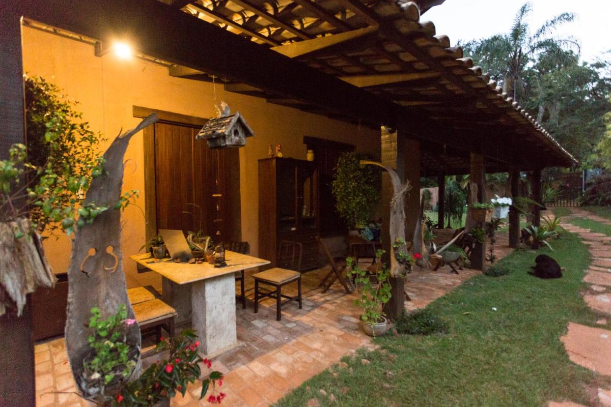 Tiô Isolda Artes & Hospedaria