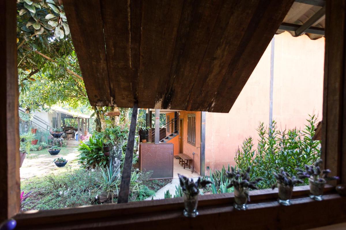 Tiô Isolda Artes & Hospedaria