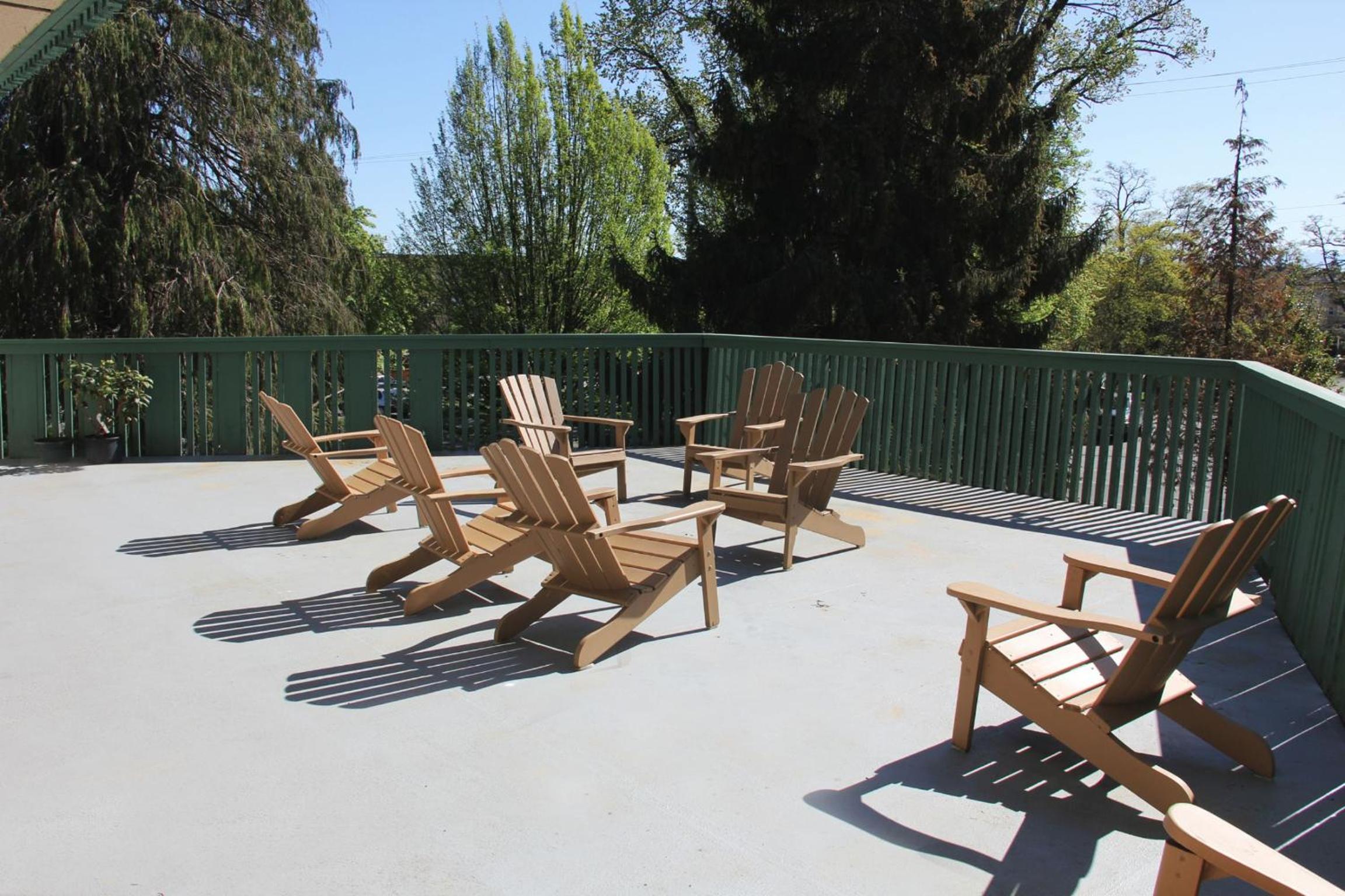 Robin Hood Inn and Suites