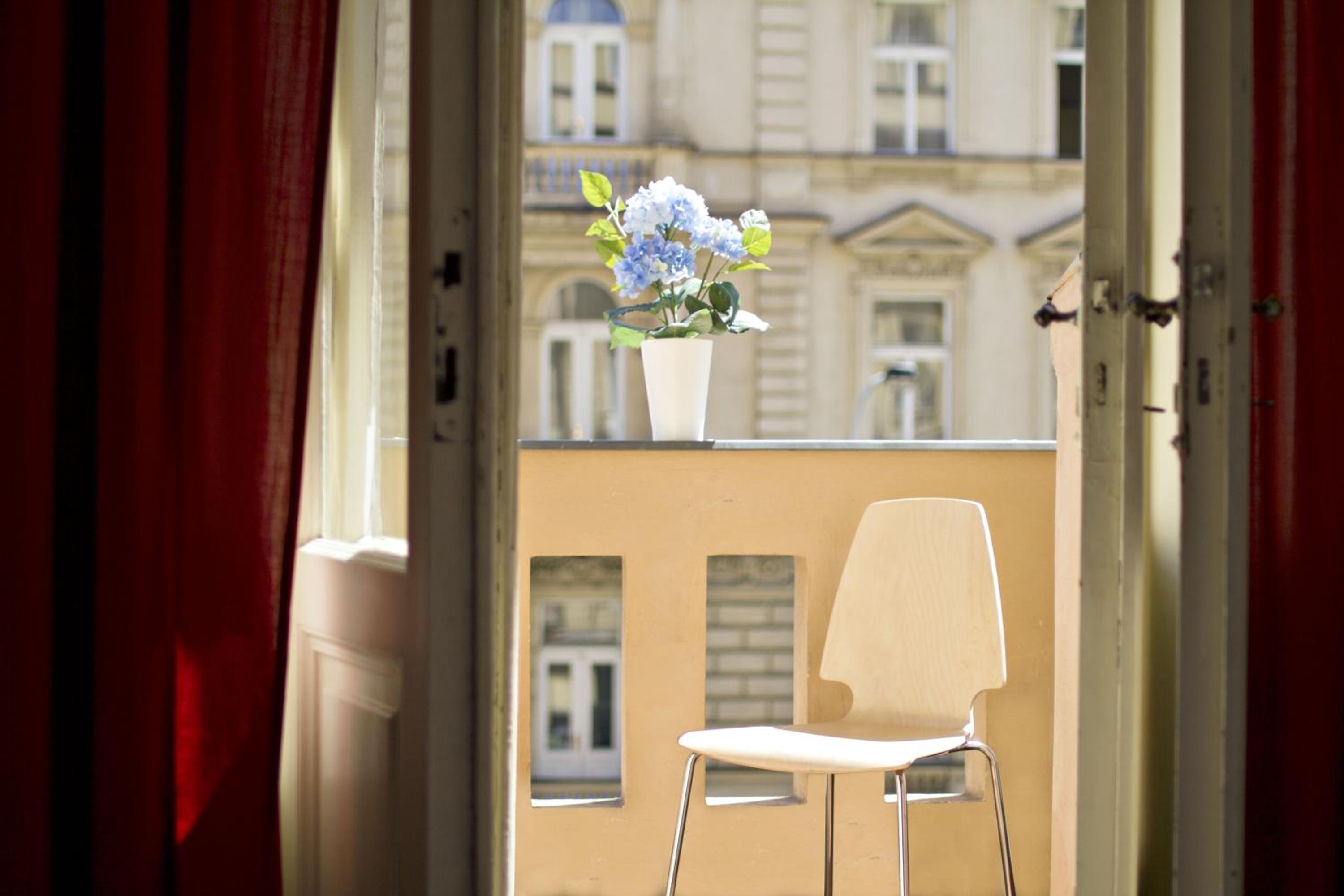 Apartments in Mala Strana - 10 minutes from Charles Bridge