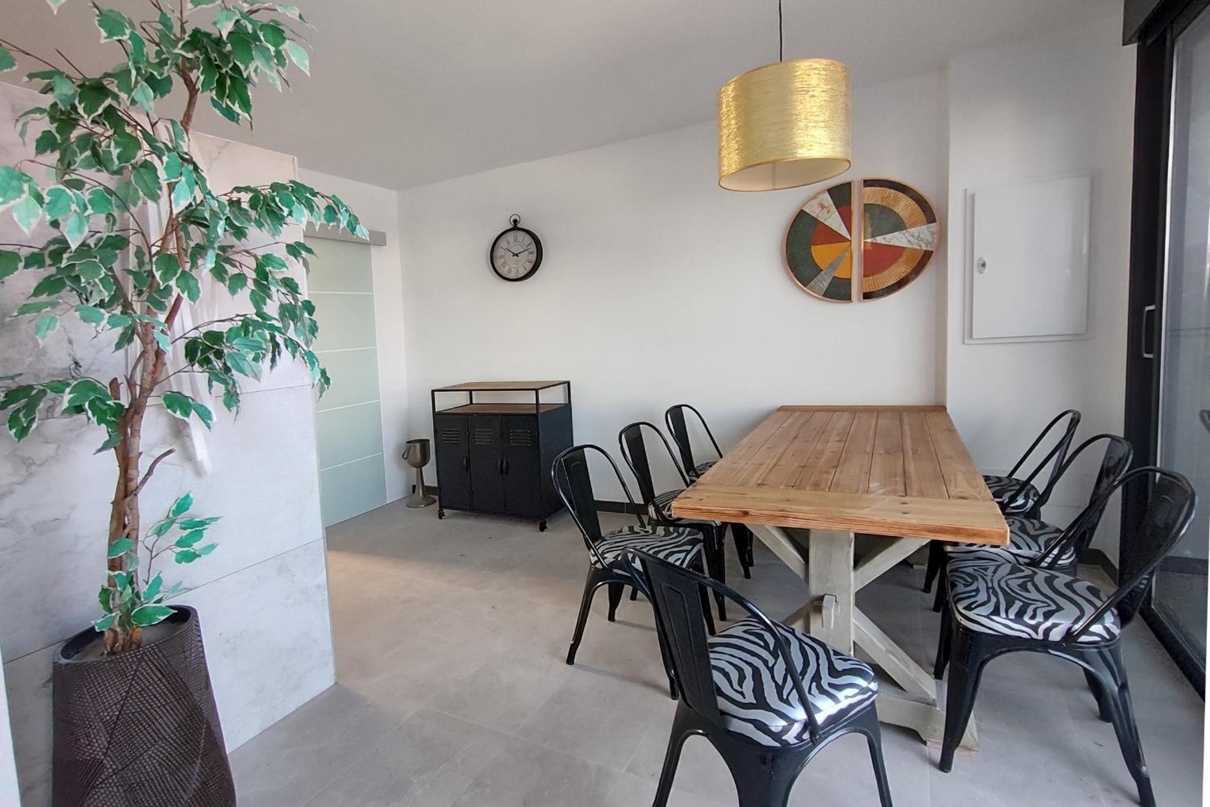 VillasRoyale Rex - no steps, easy access, heated pool & BBQ