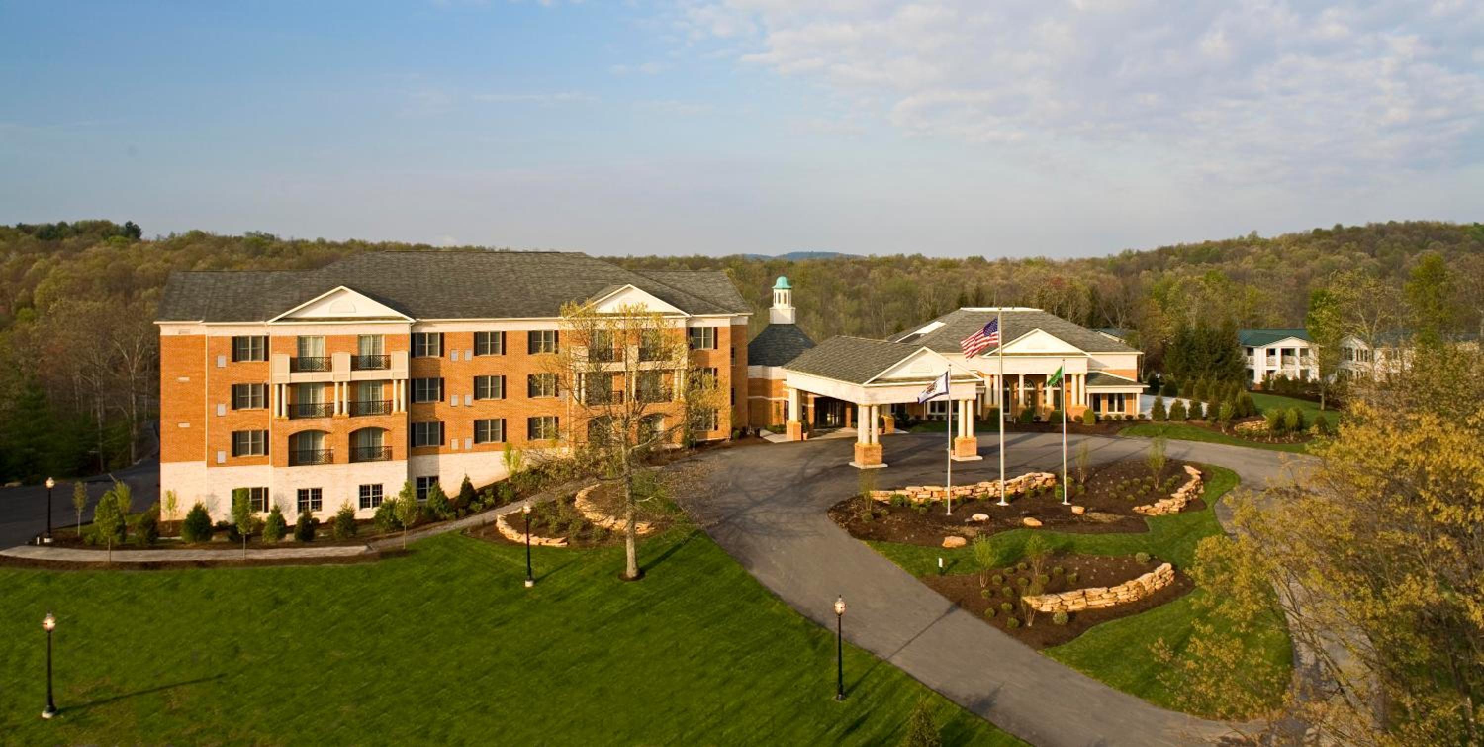 Beckley Vacations - The Resort at Glade Springs - Property Image 3