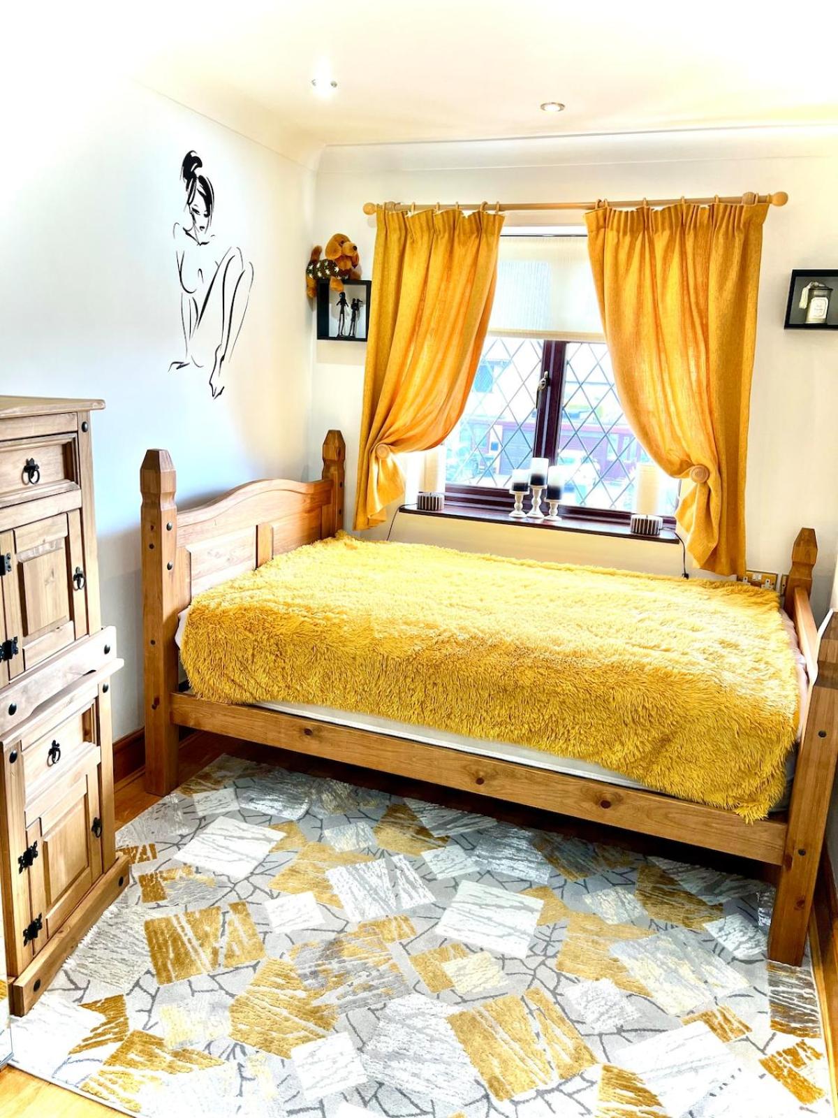 DAINTY HOME STAY - 6 BDR Contractors, Family & Group