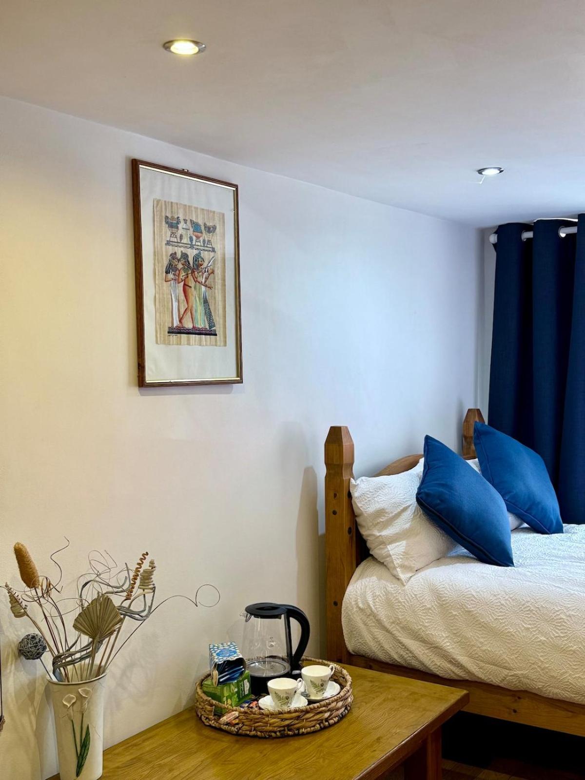 DAINTY HOME STAY - 6 BDR Contractors, Family & Group