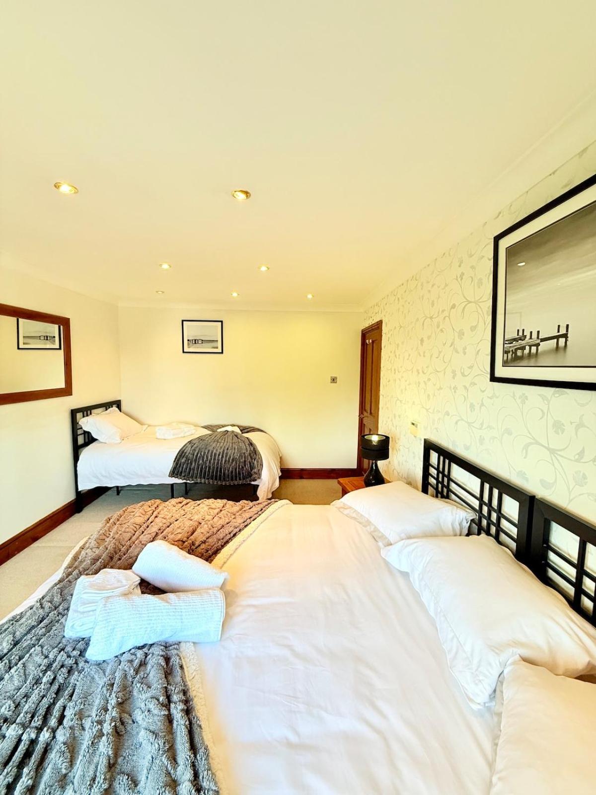 DAINTY HOME STAY - 6 BDR Contractors, Family & Group