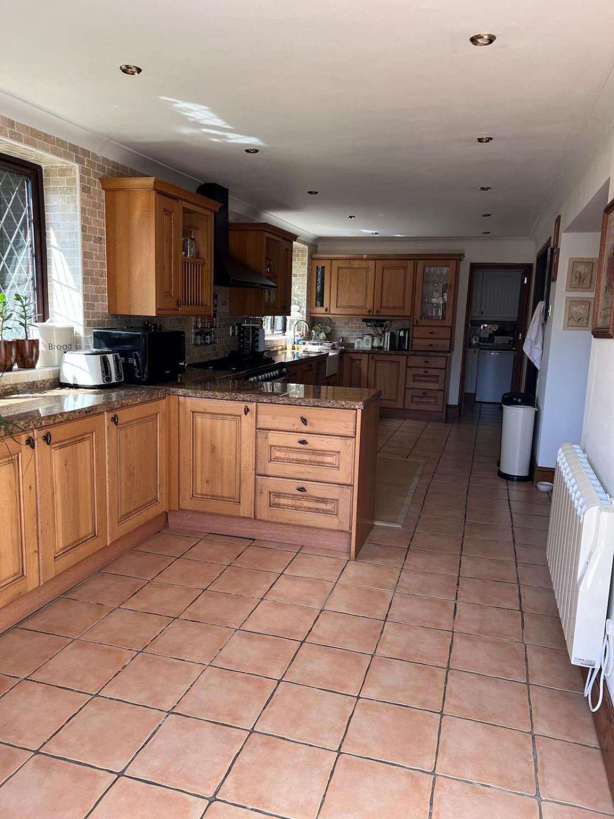 DAINTY HOME STAY - 6 BDR Contractors, Family & Group