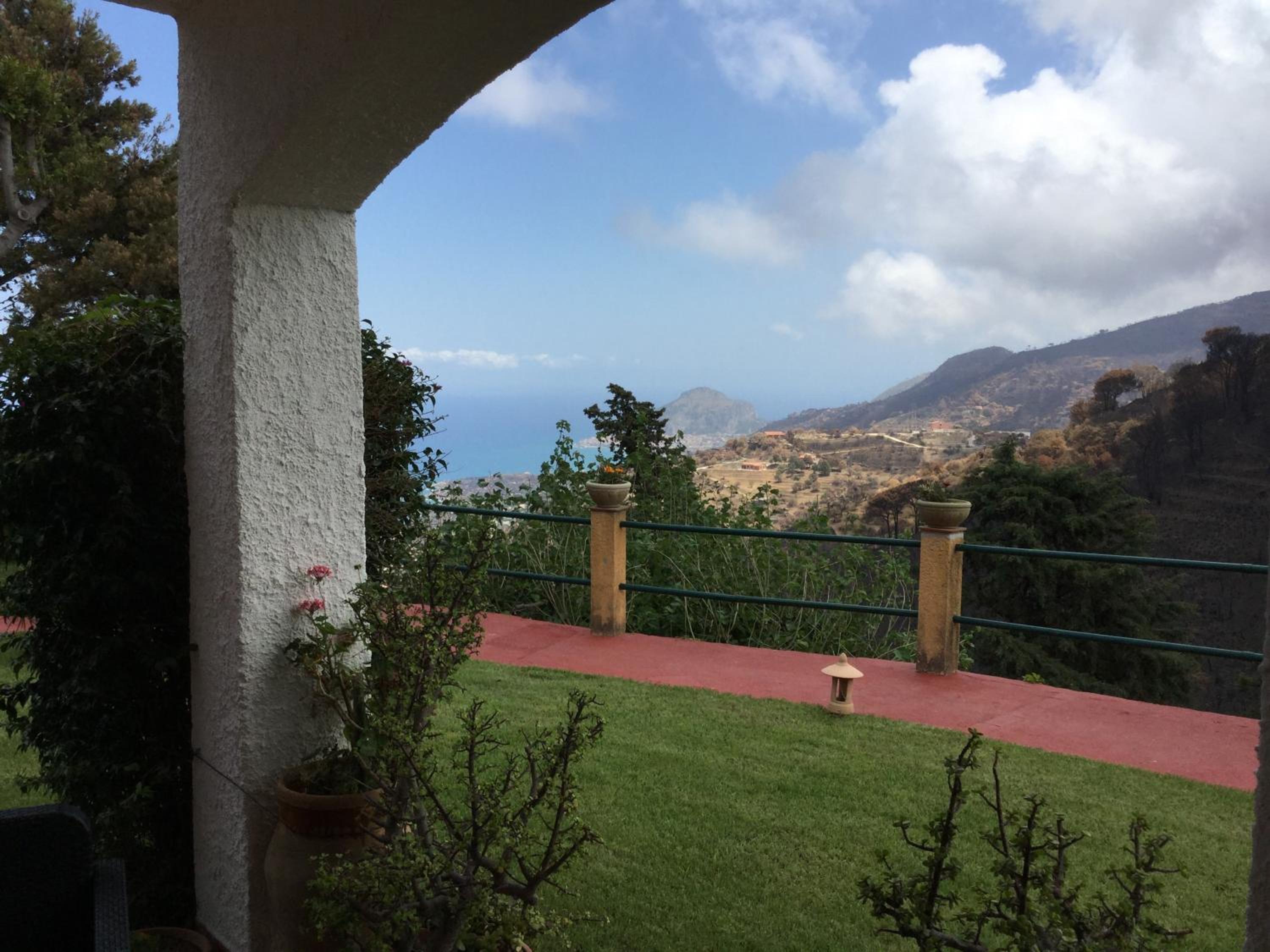 Villa Eleanto view 4