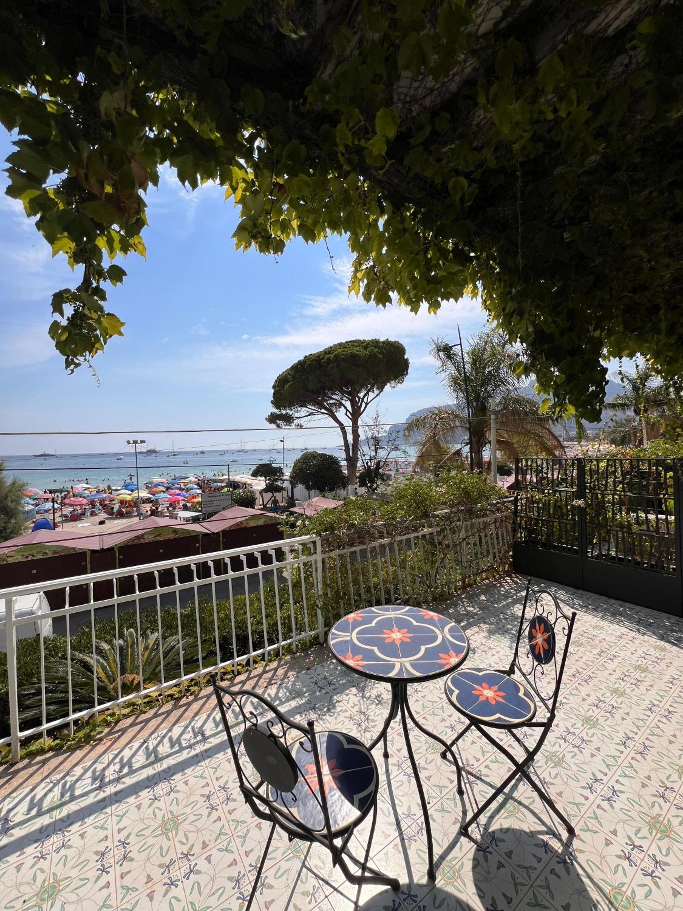 La terrazza sul mare