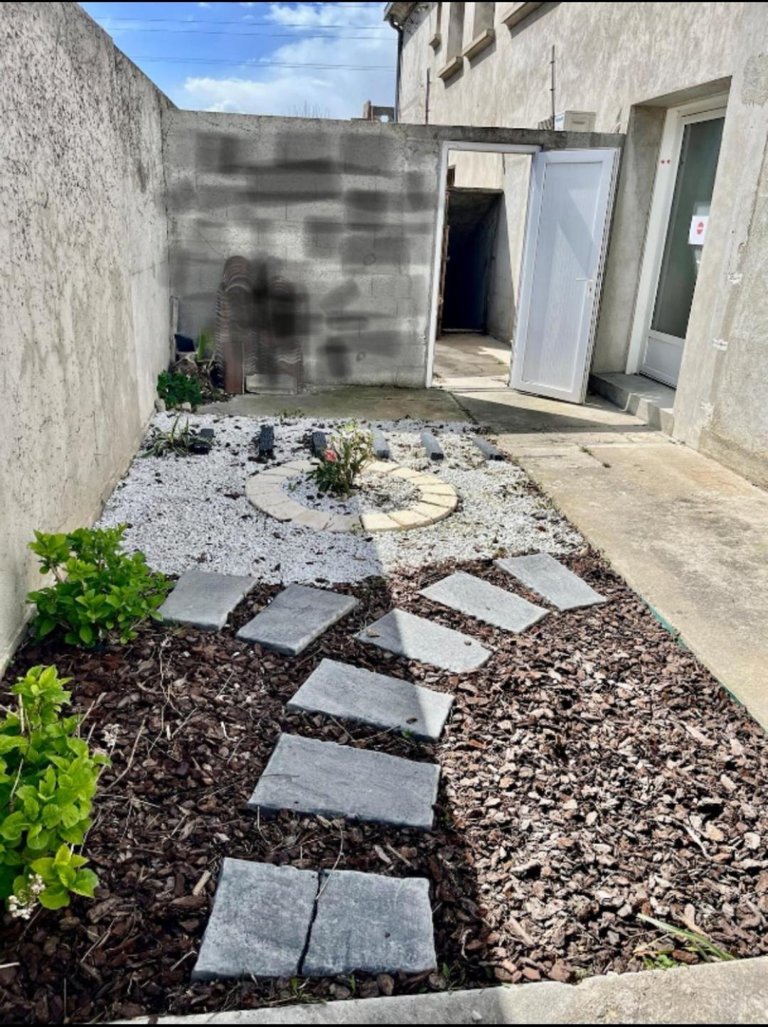 Le grand appartement, parking privé