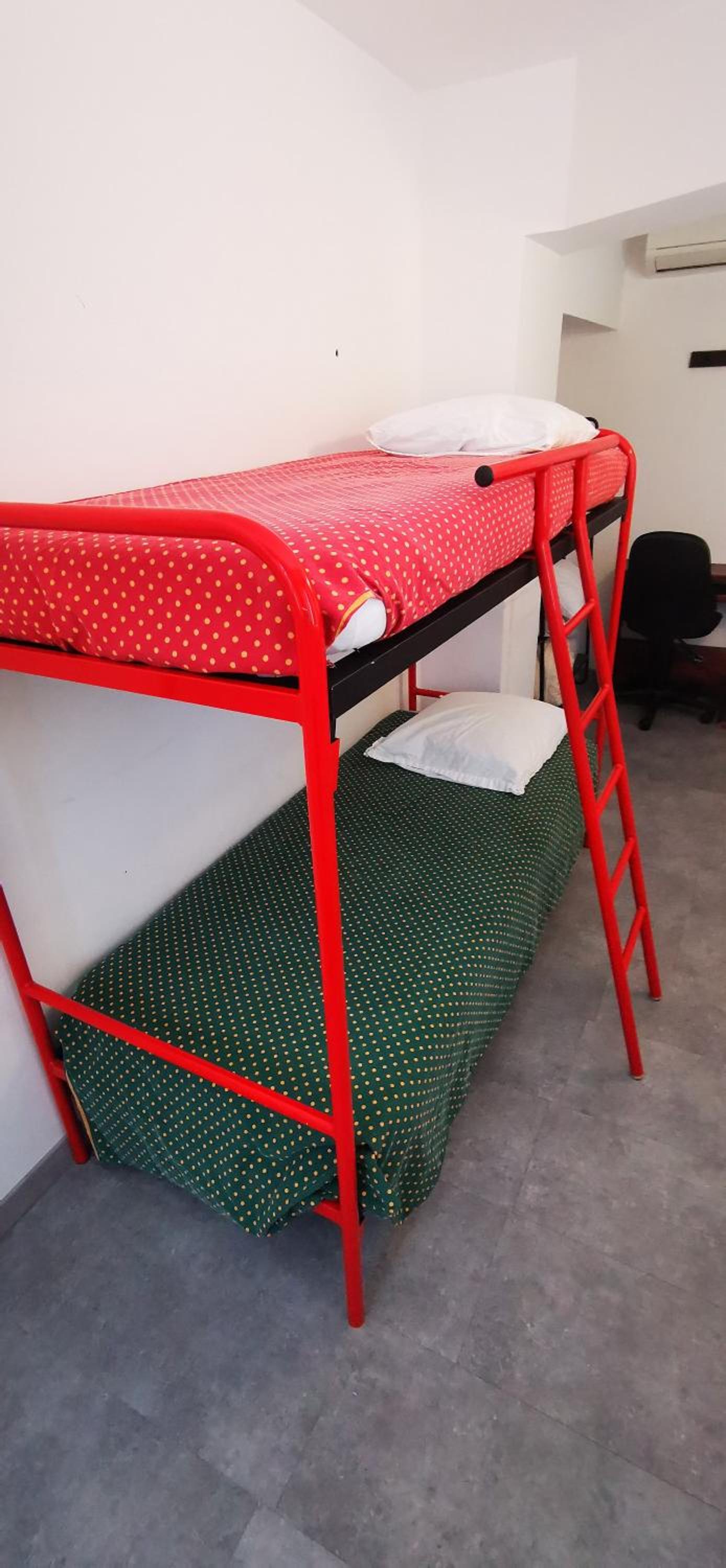 Le grand appartement, parking privé