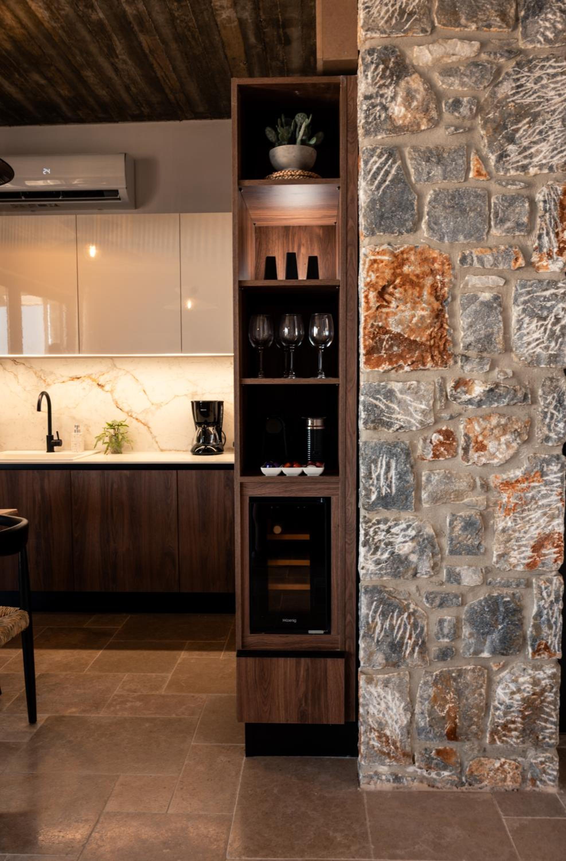 Petres Luxury Villas with heated private pool