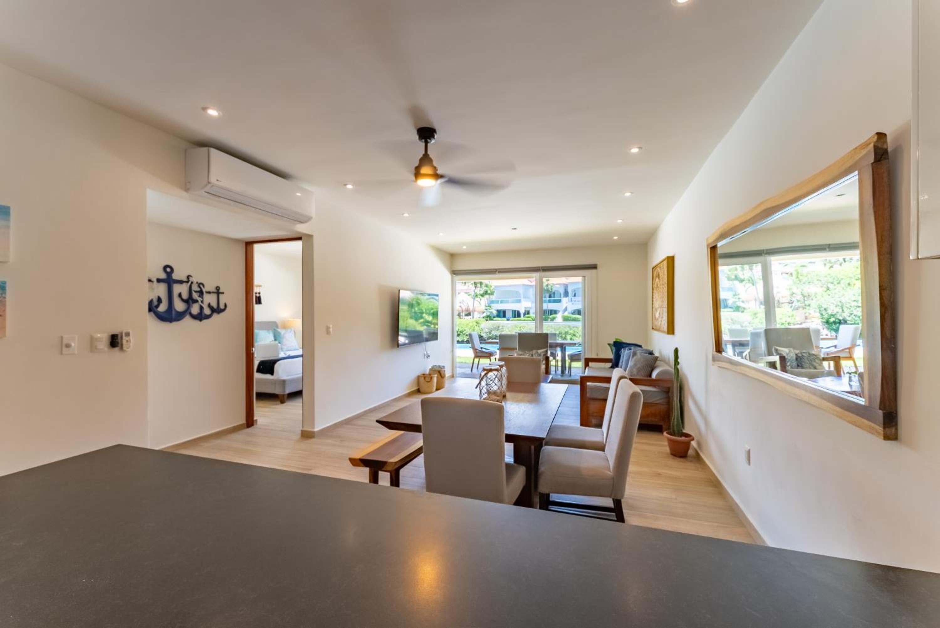 Lagoonfront Apartment with Pool and Beach Access