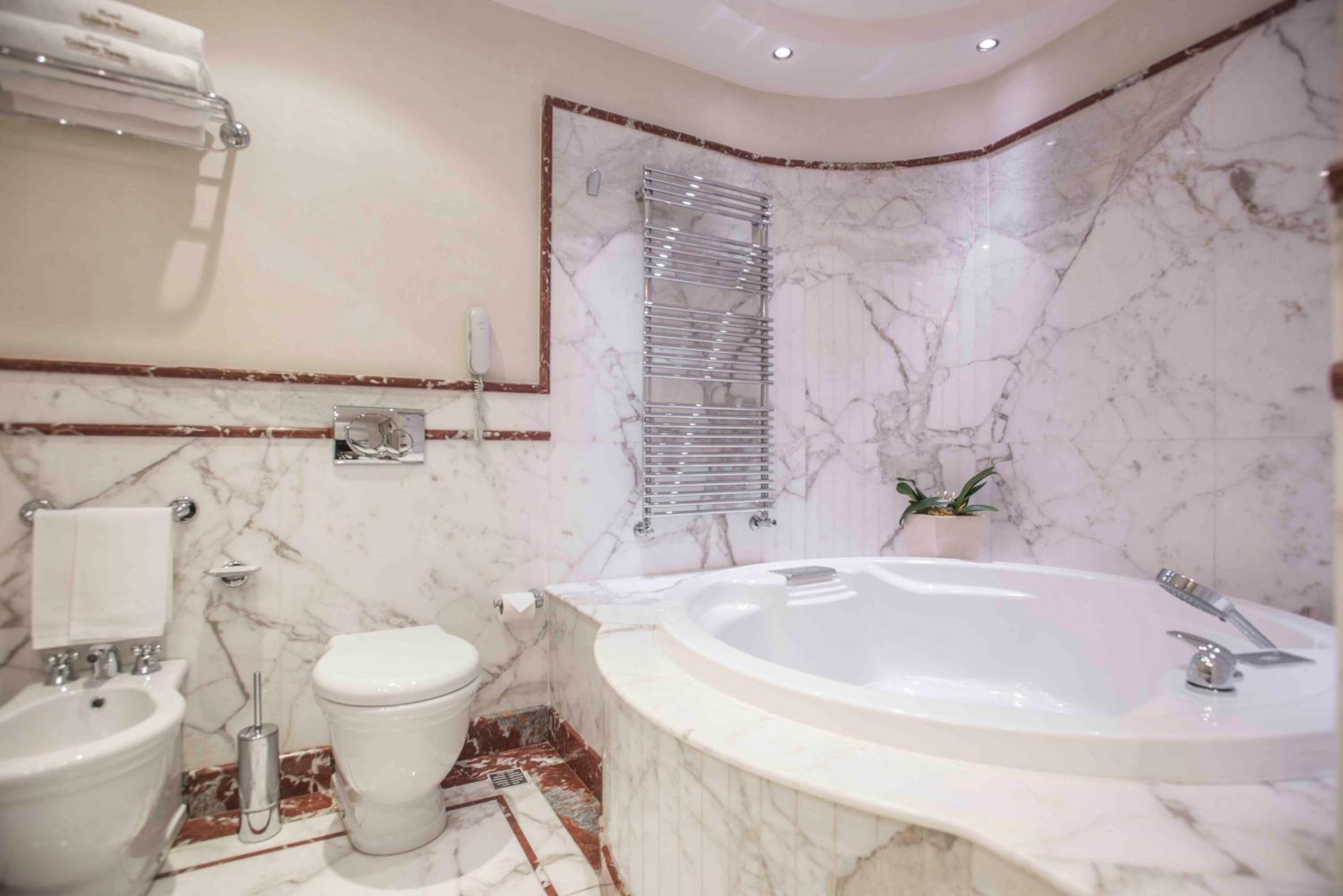 Golden Tower Hotel & Spa photo 2