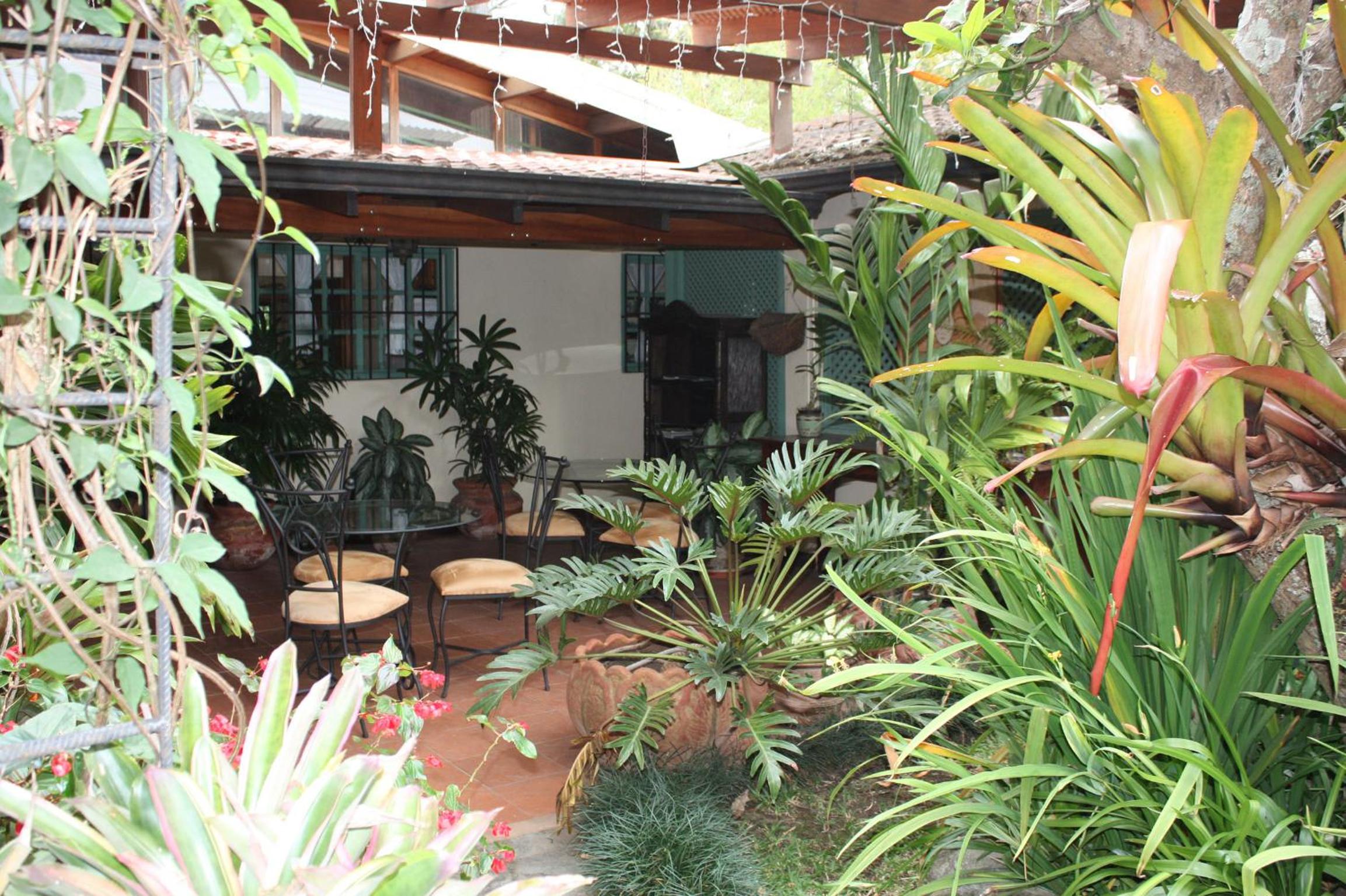 Tierra Magica B&B and Art Studio