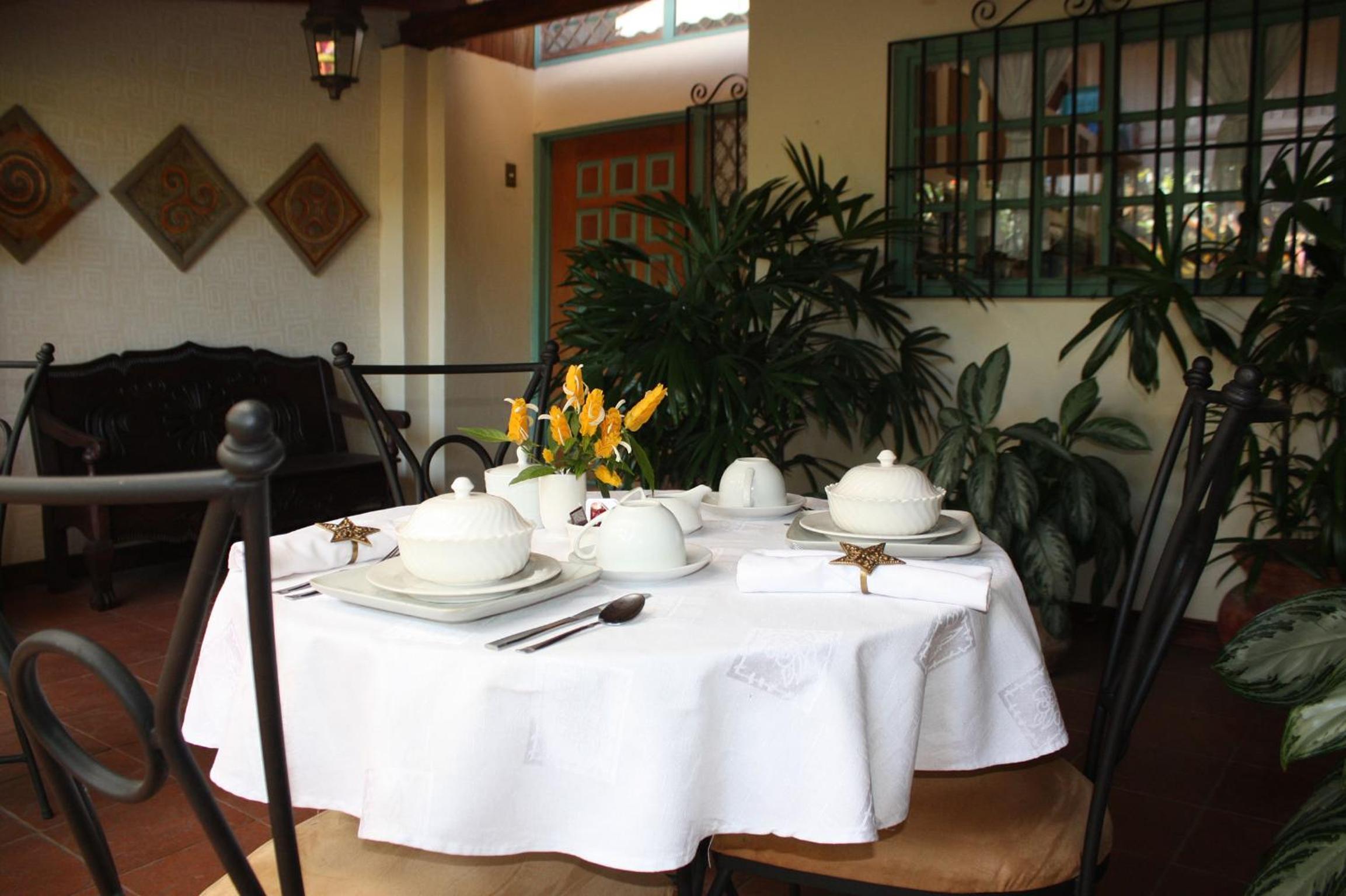 Tierra Magica B&B and Art Studio