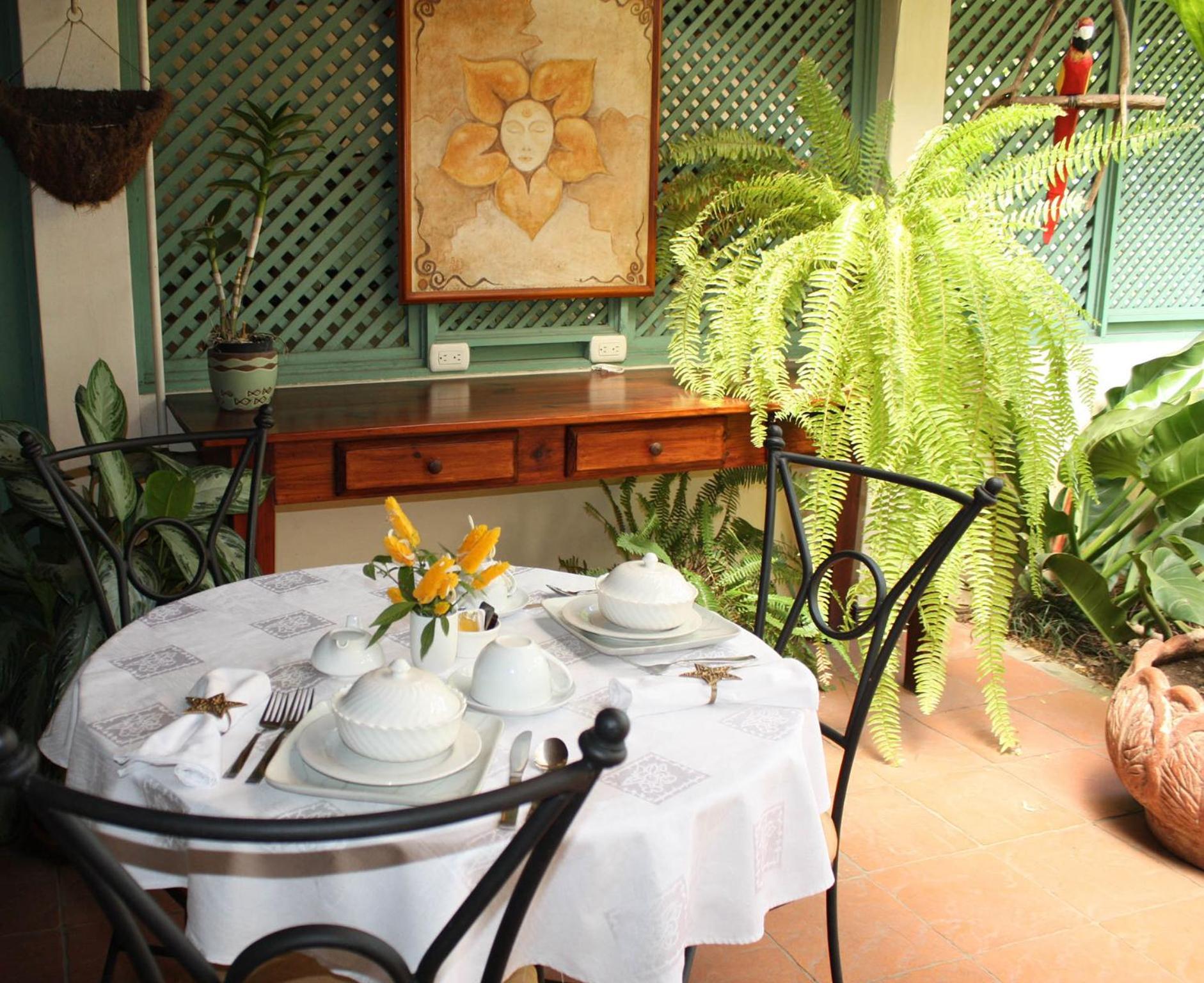 Tierra Magica B&B and Art Studio