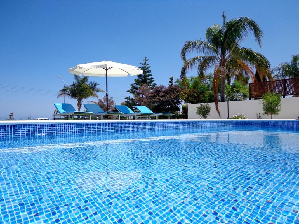 Latchi Riviera Beach Villa No.2 view 3