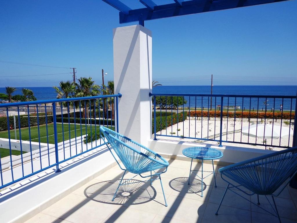 Latchi Riviera Beach Villa No.2 view 4