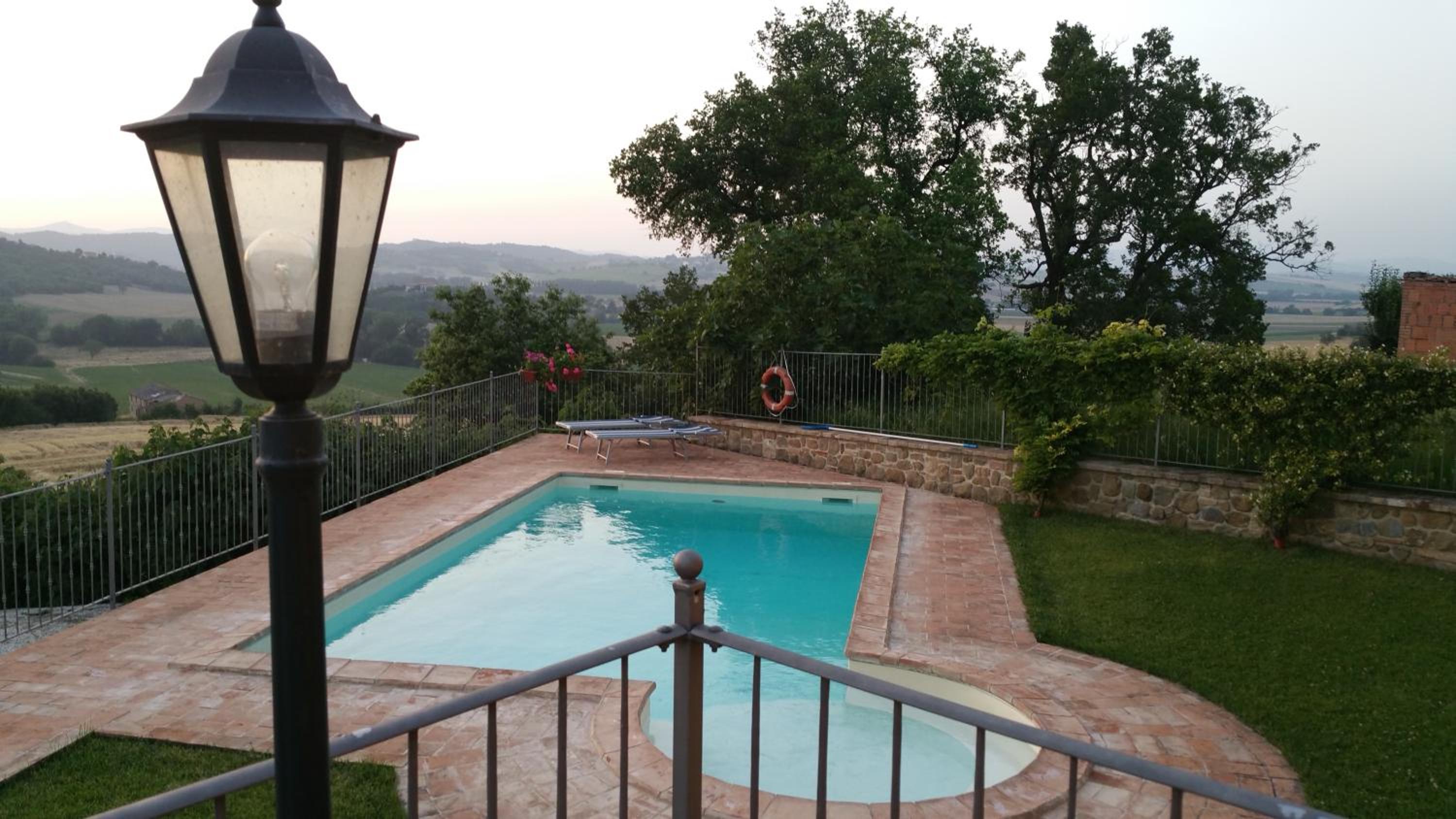Umbria Country Shelter